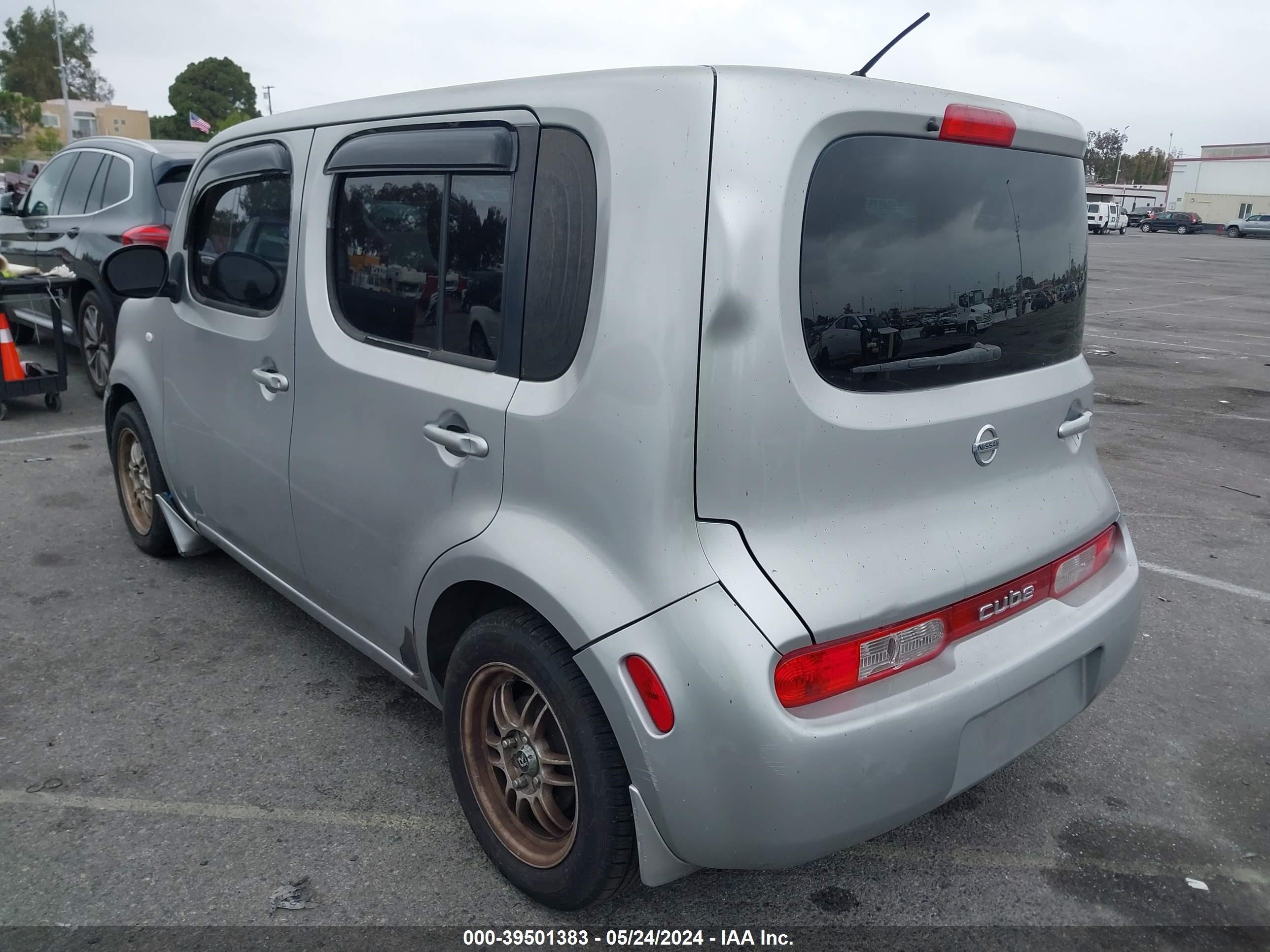 Photo 2 VIN: JN8AZ28R79T126493 - NISSAN CUBE 