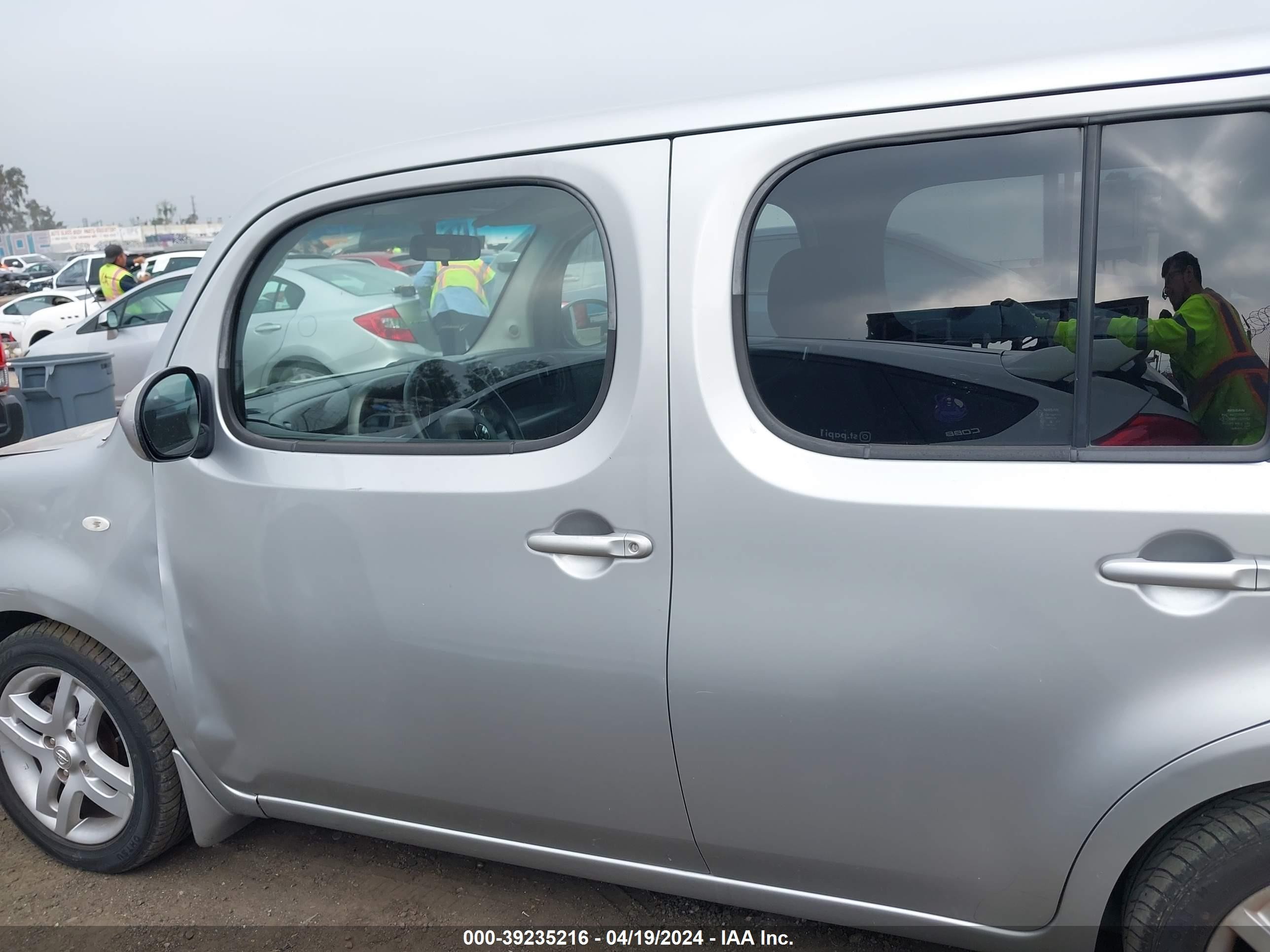 Photo 13 VIN: JN8AZ28R99T109372 - NISSAN CUBE 