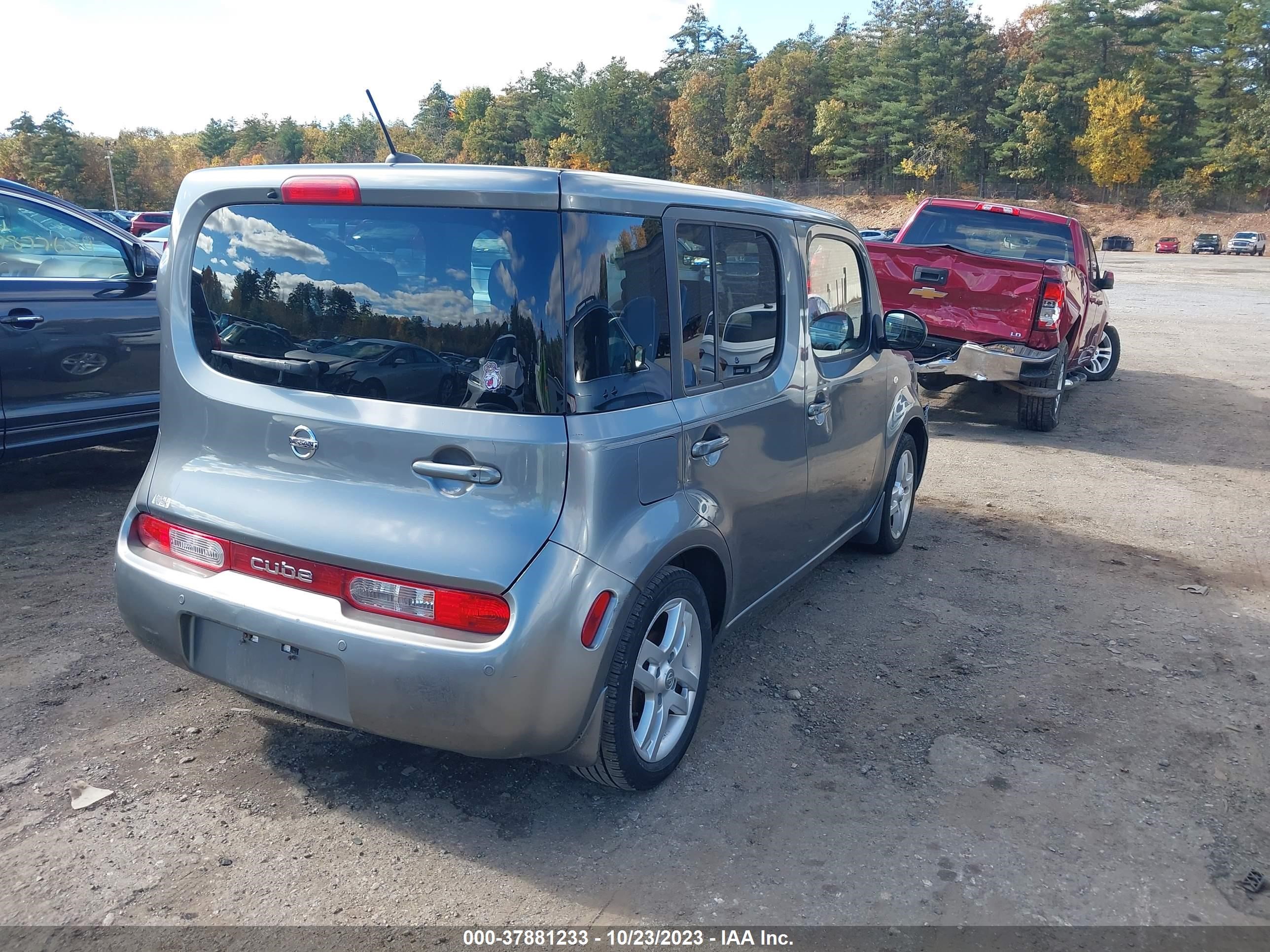 Photo 3 VIN: JN8AZ28R99T124339 - NISSAN CUBE 