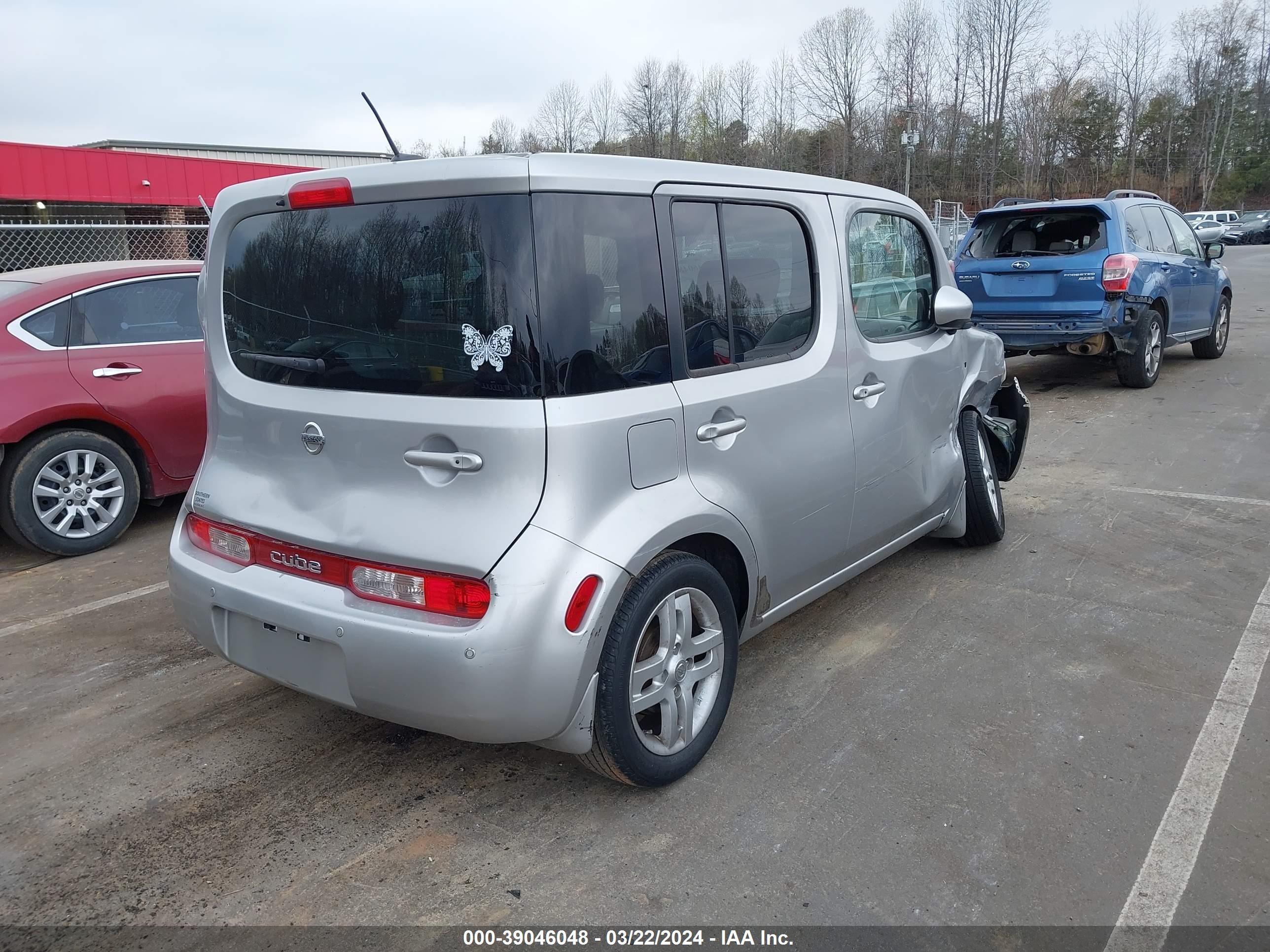 Photo 3 VIN: JN8AZ28R99T128634 - NISSAN CUBE 