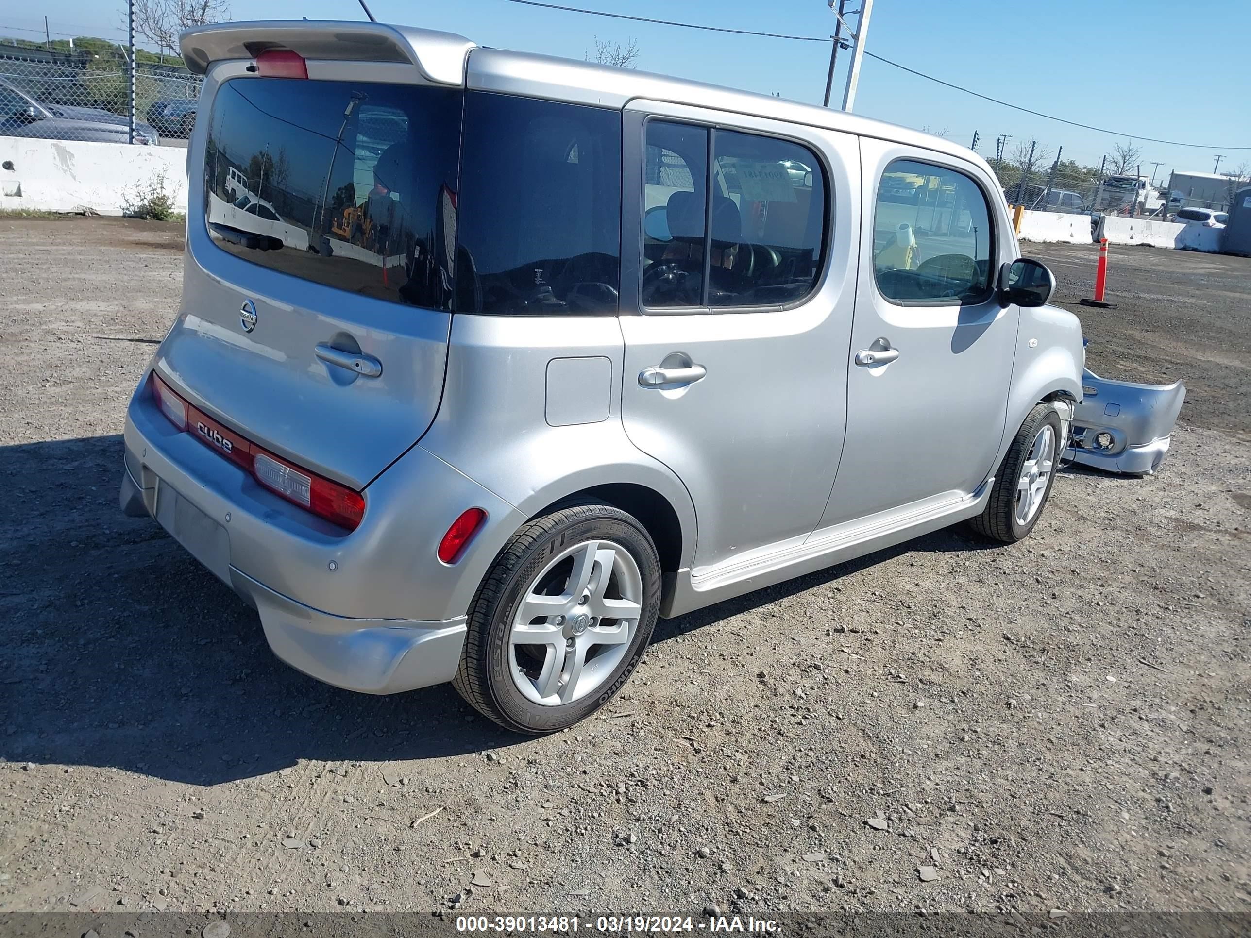 Photo 3 VIN: JN8AZ28RX9T106920 - NISSAN CUBE 