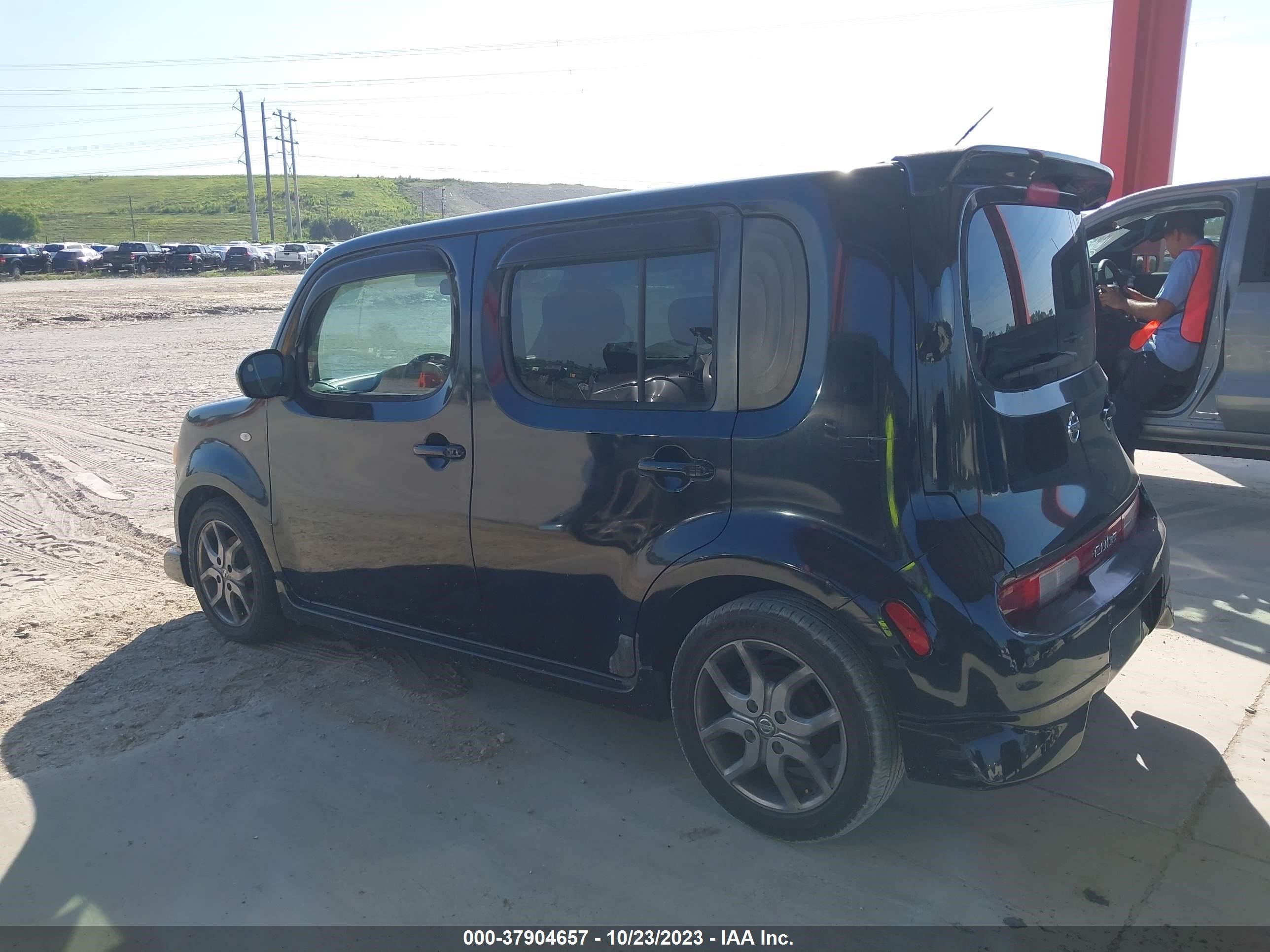 Photo 2 VIN: JN8AZ28RX9T126620 - NISSAN CUBE 