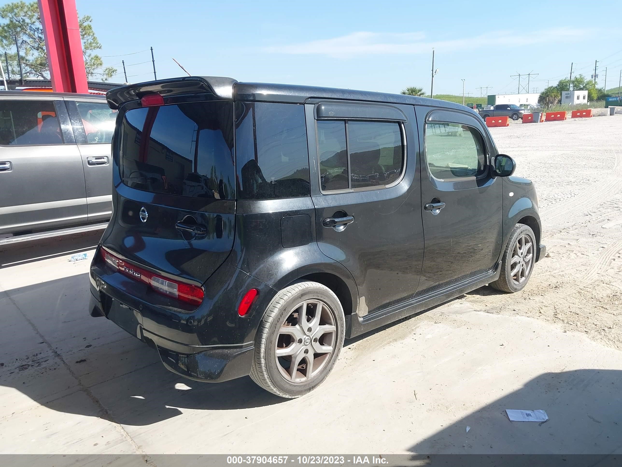 Photo 3 VIN: JN8AZ28RX9T126620 - NISSAN CUBE 