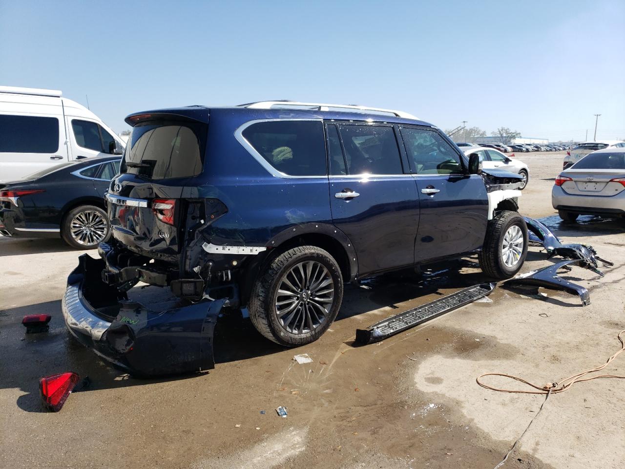 Photo 2 VIN: JN8AZ2BF5N9743266 - INFINITI QX80 