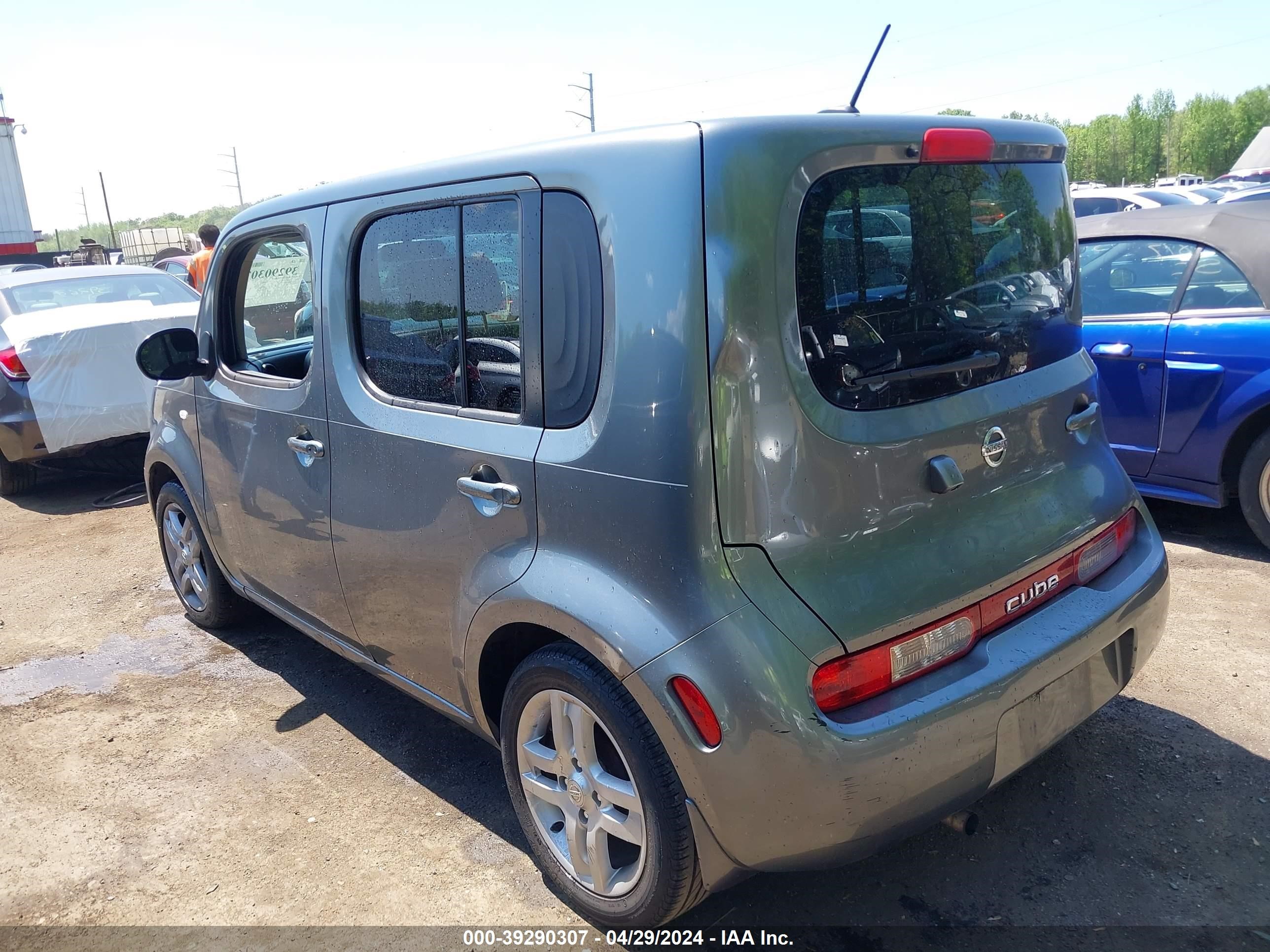 Photo 2 VIN: JN8AZ2KR0BT200755 - NISSAN CUBE 