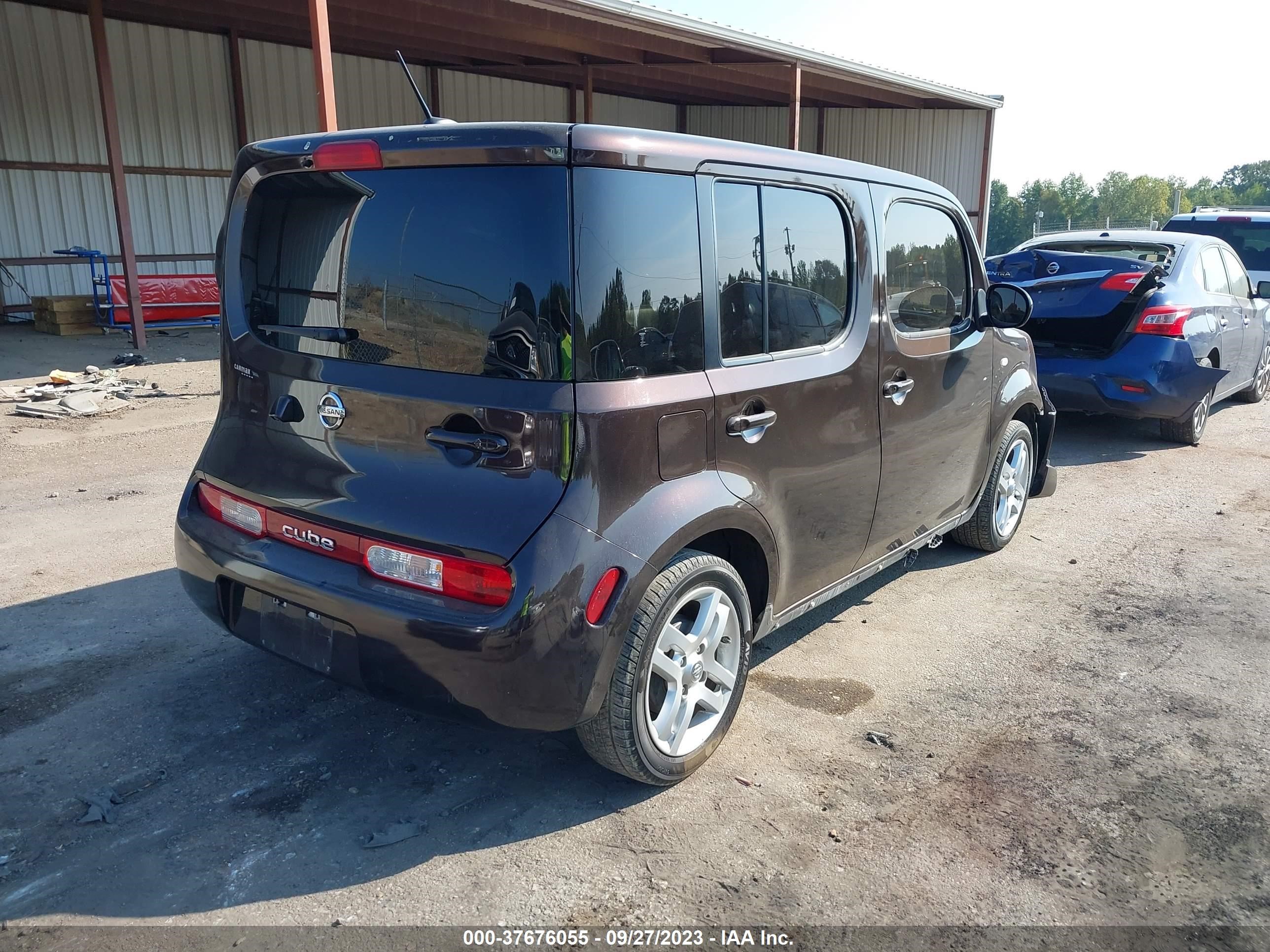 Photo 3 VIN: JN8AZ2KR1AT158997 - NISSAN CUBE 