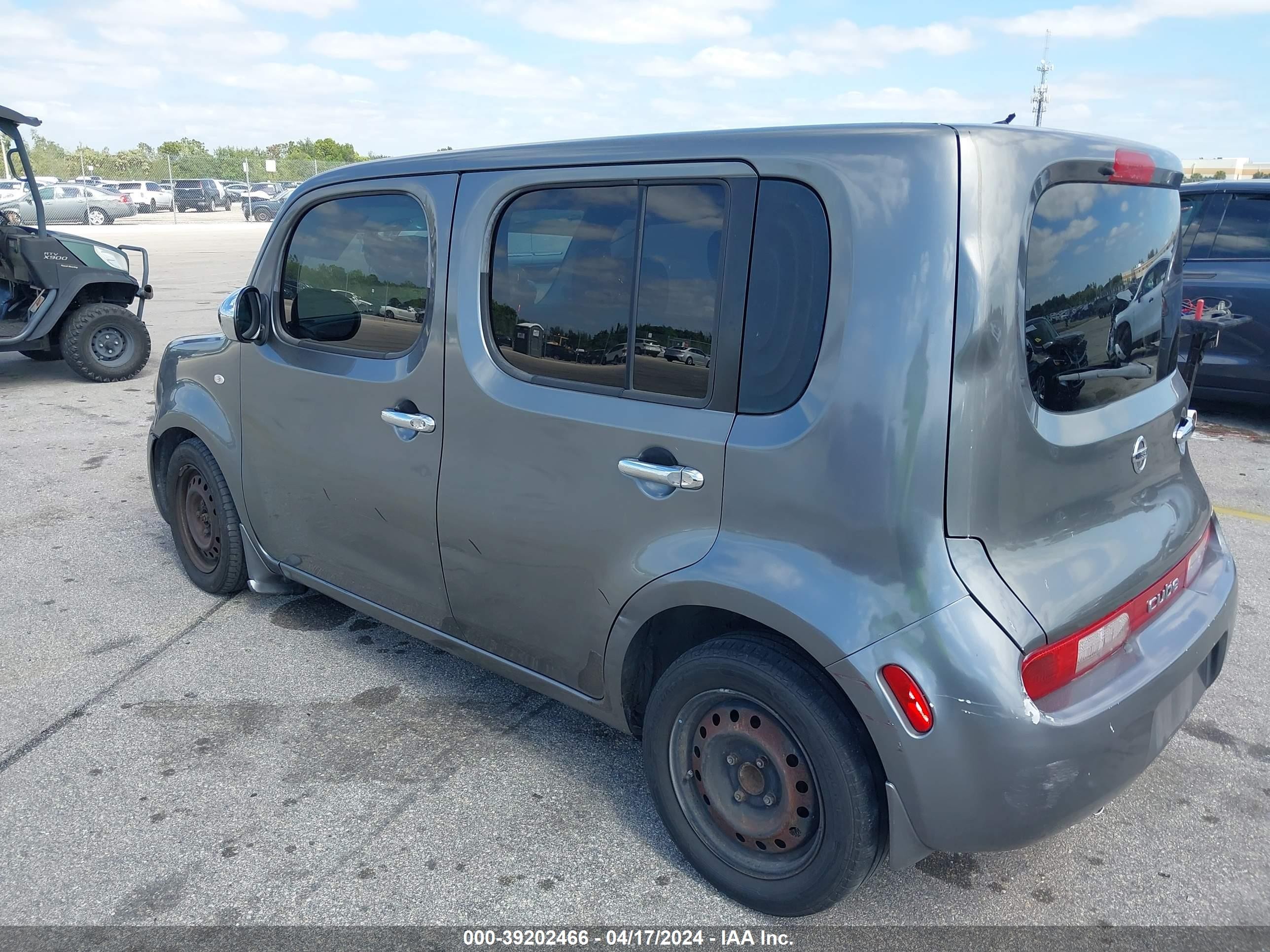 Photo 2 VIN: JN8AZ2KR2CT253863 - NISSAN CUBE 