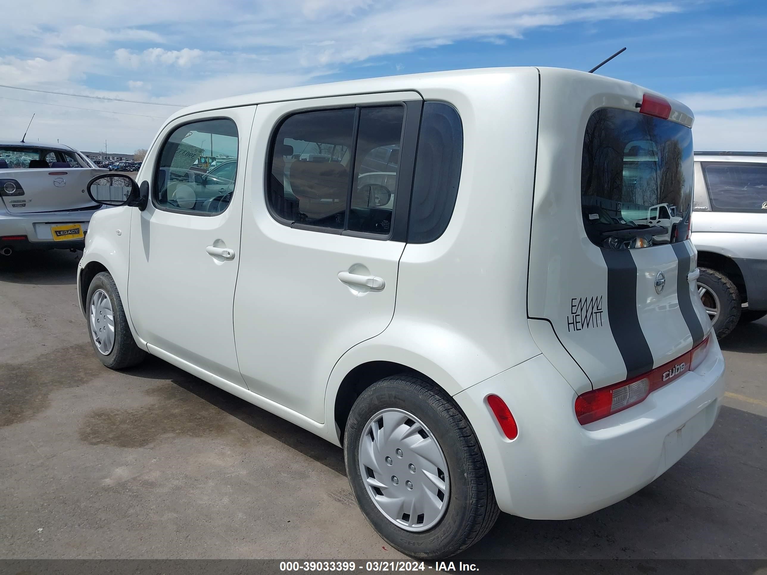 Photo 2 VIN: JN8AZ2KR3AT157477 - NISSAN CUBE 