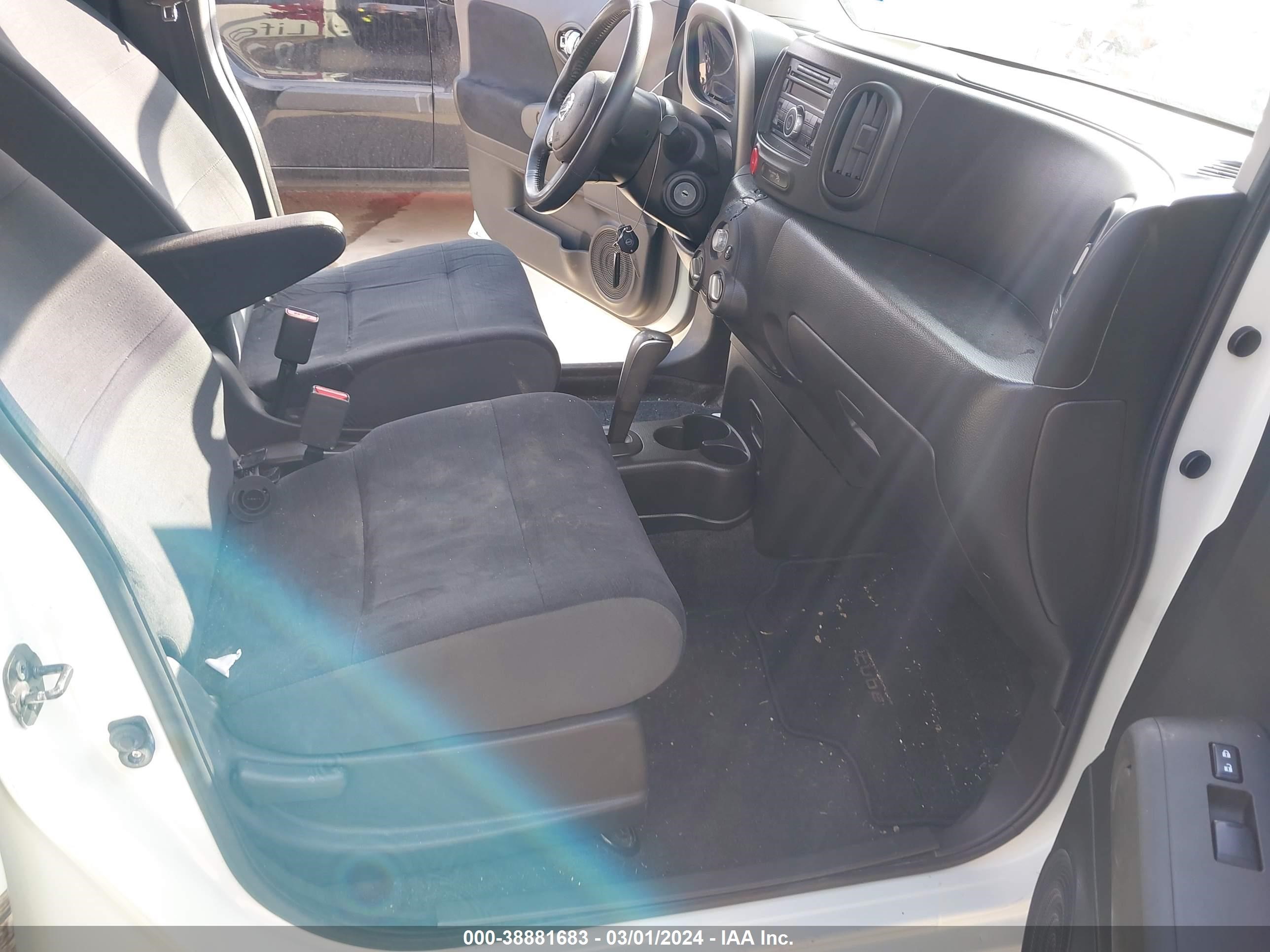 Photo 4 VIN: JN8AZ2KR5AT152636 - NISSAN CUBE 