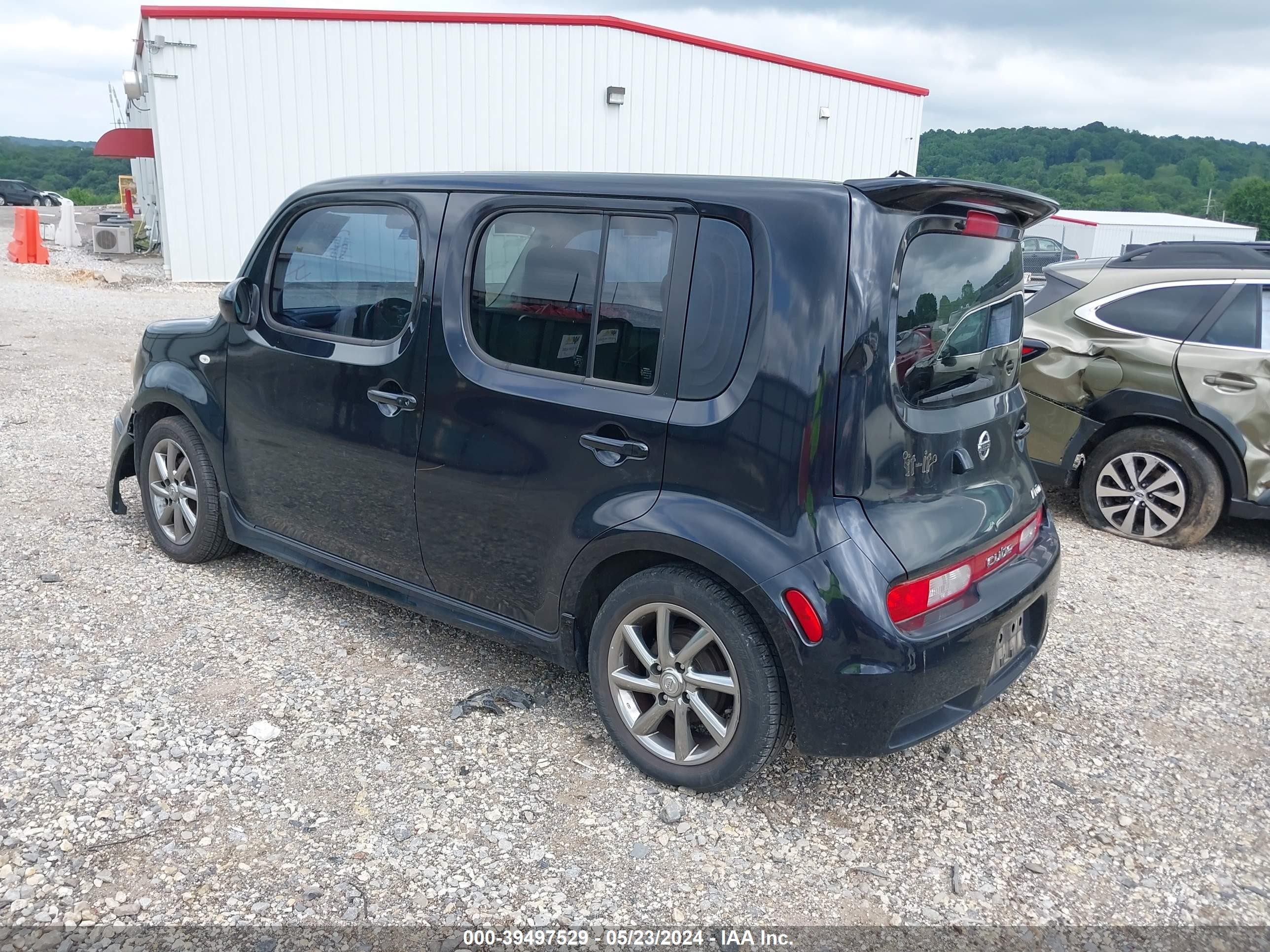 Photo 2 VIN: JN8AZ2KR5AT169341 - NISSAN CUBE 