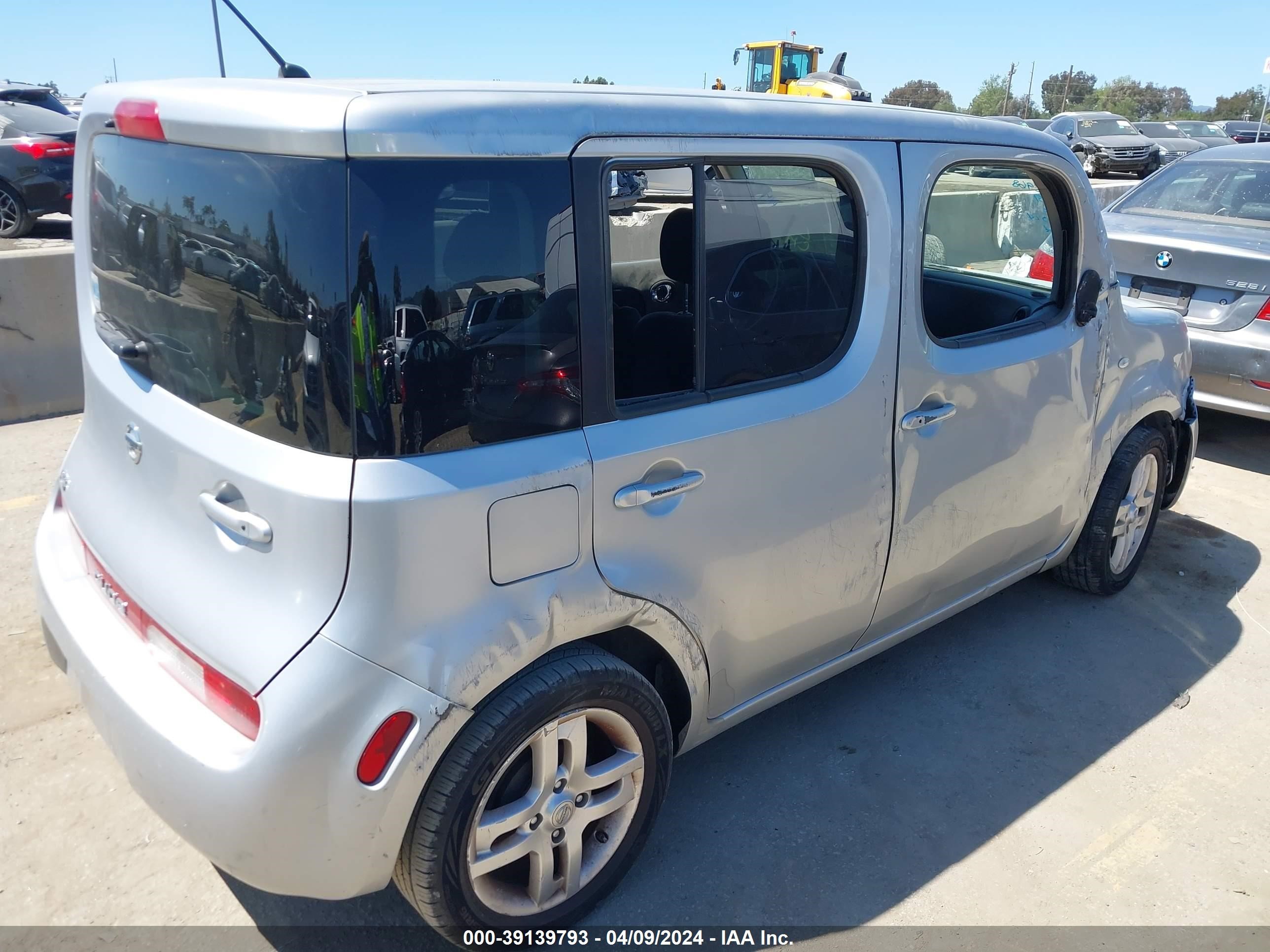 Photo 3 VIN: JN8AZ2KR5CT253789 - NISSAN CUBE 