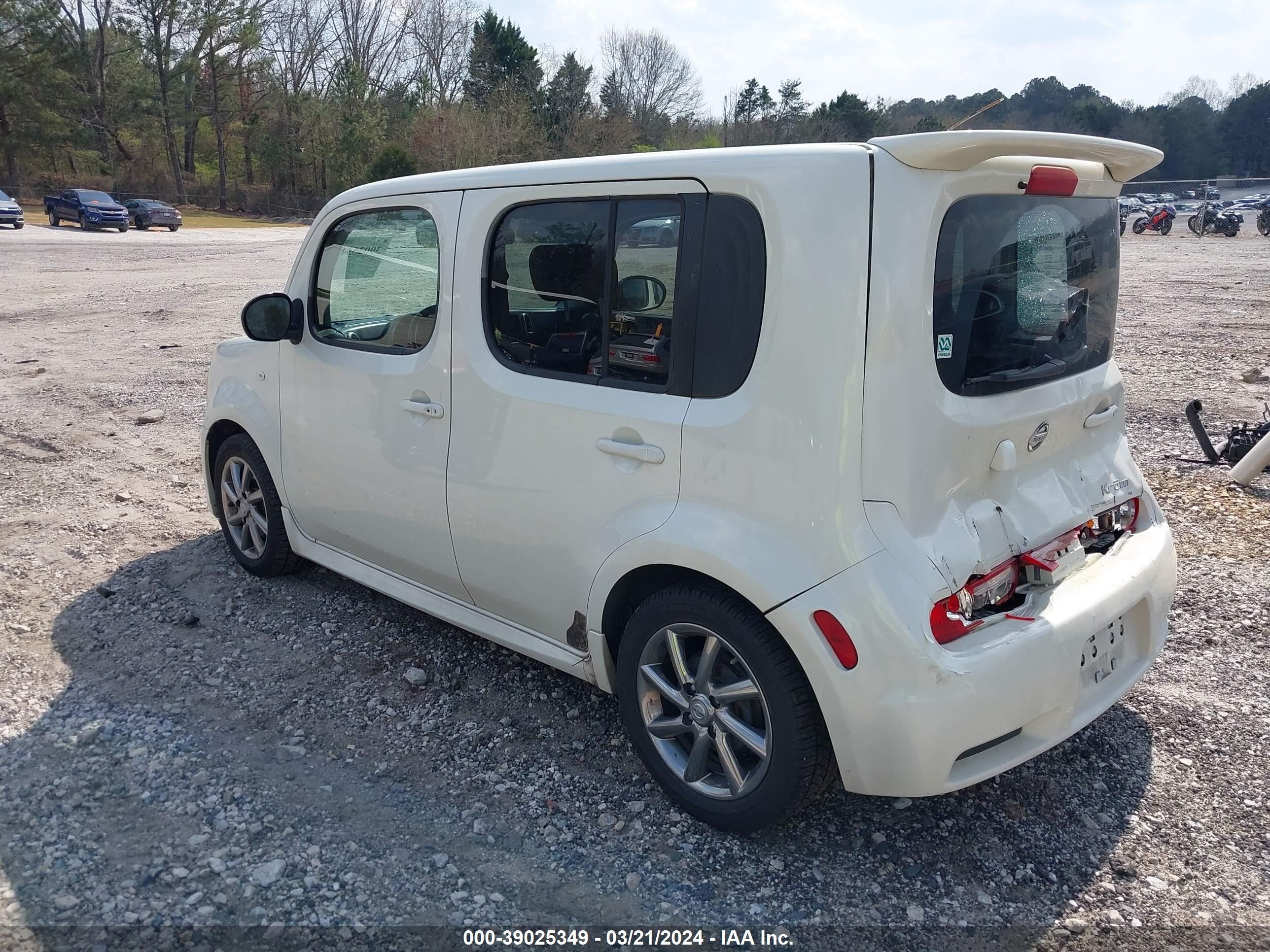 Photo 2 VIN: JN8AZ2KR6AT154170 - NISSAN CUBE 