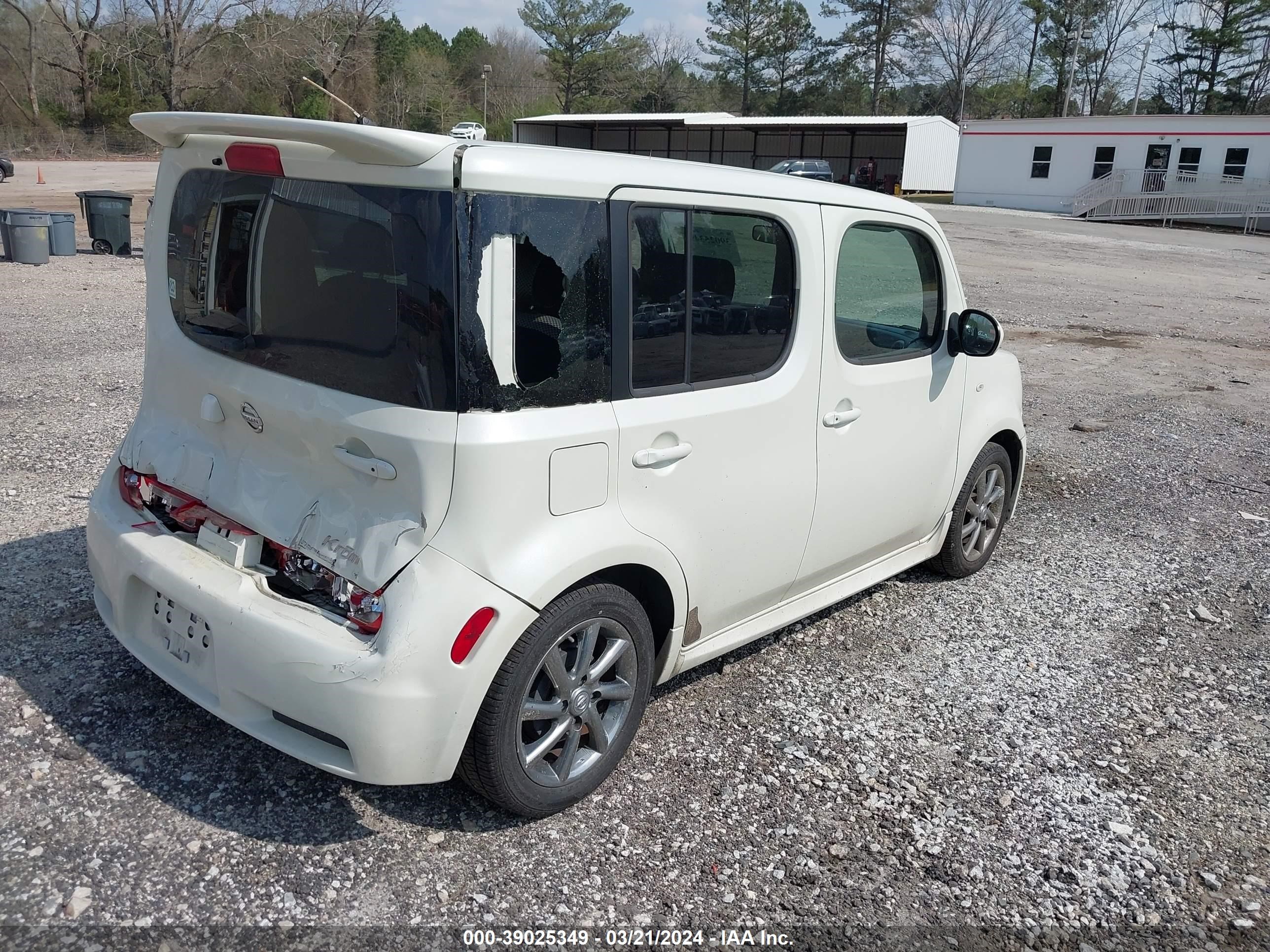 Photo 3 VIN: JN8AZ2KR6AT154170 - NISSAN CUBE 