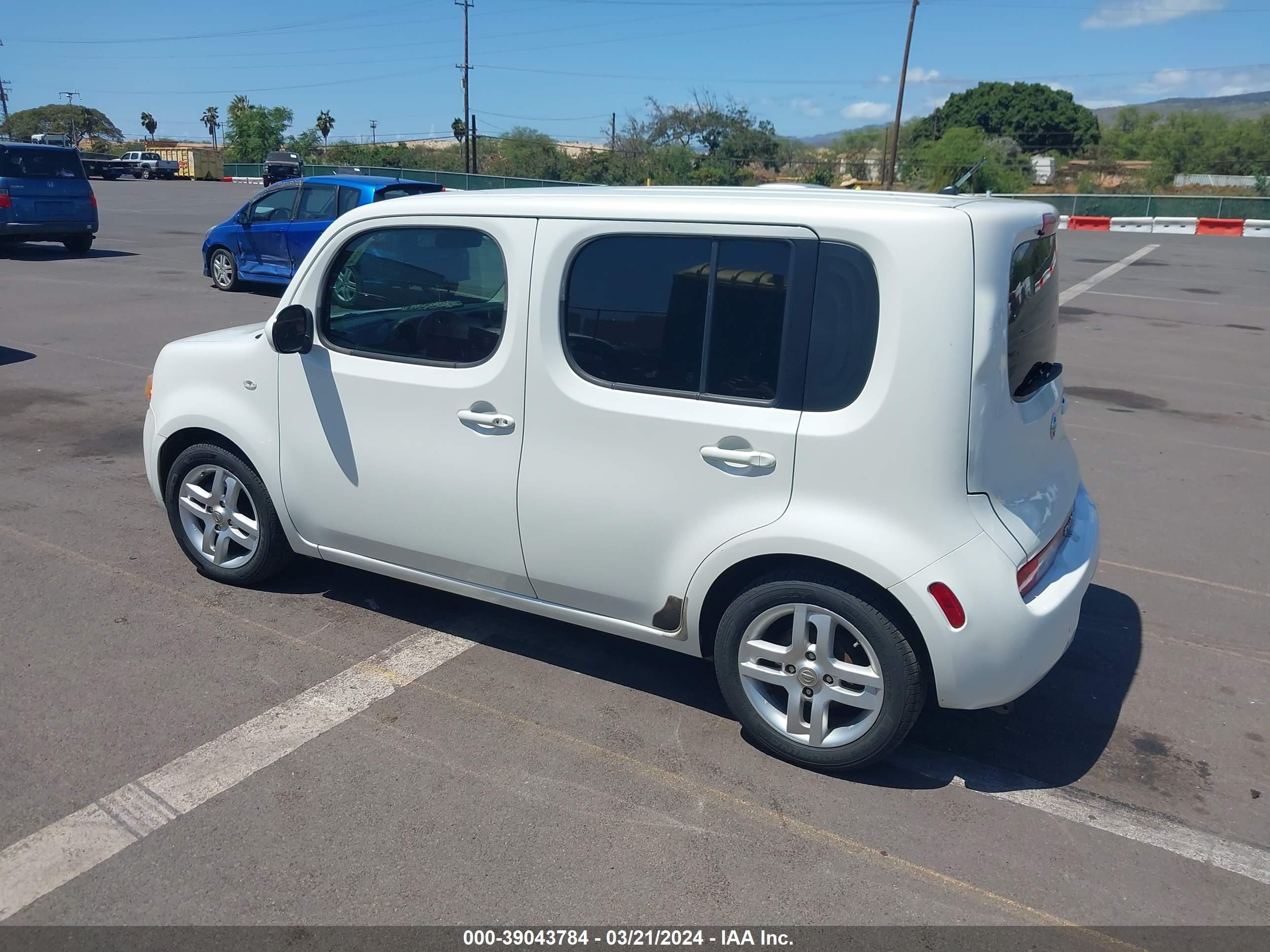 Photo 2 VIN: JN8AZ2KR6CT255714 - NISSAN CUBE 