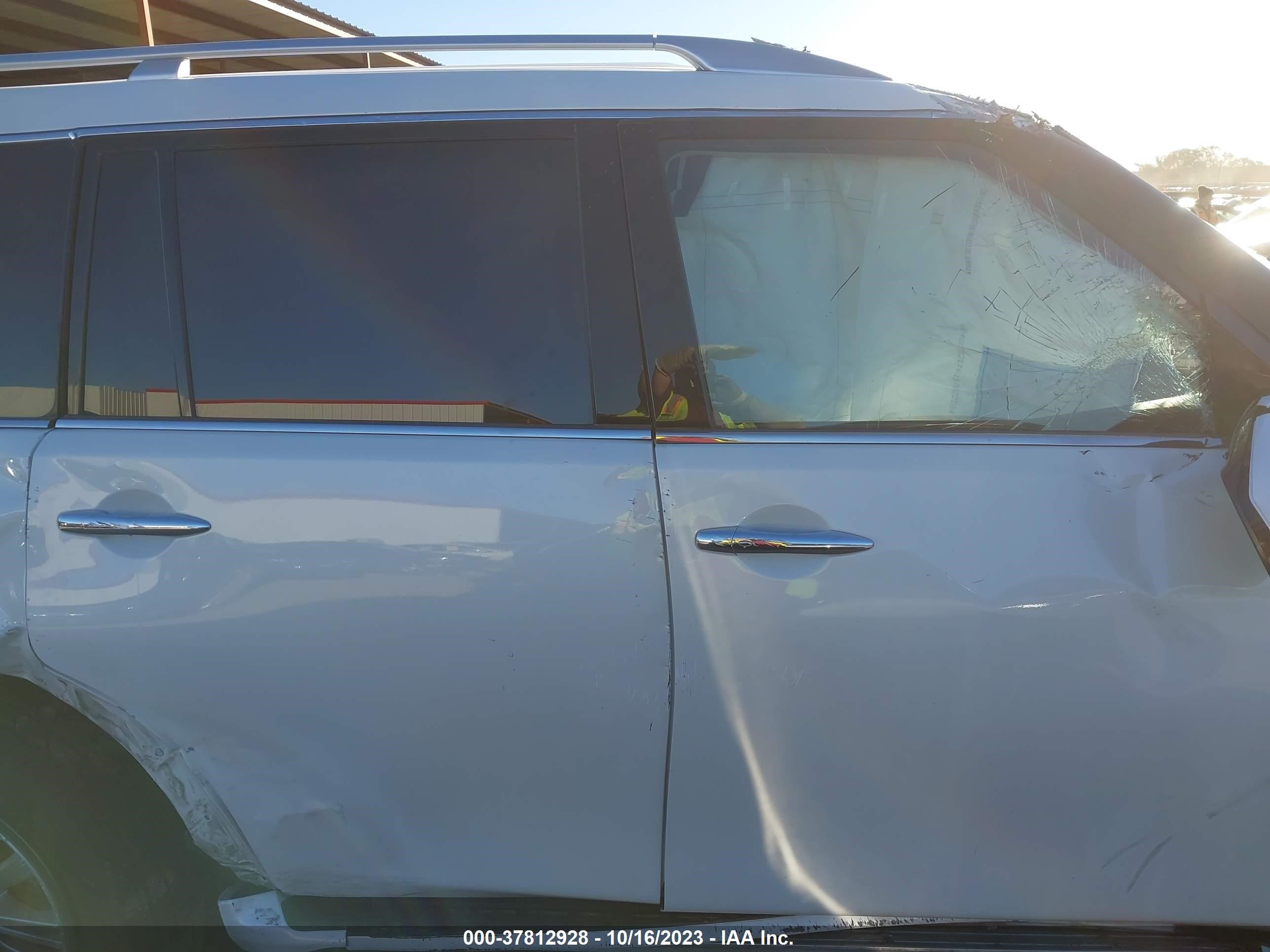 Photo 12 VIN: JN8AZ2ND6K9850588 - INFINITI QX80 