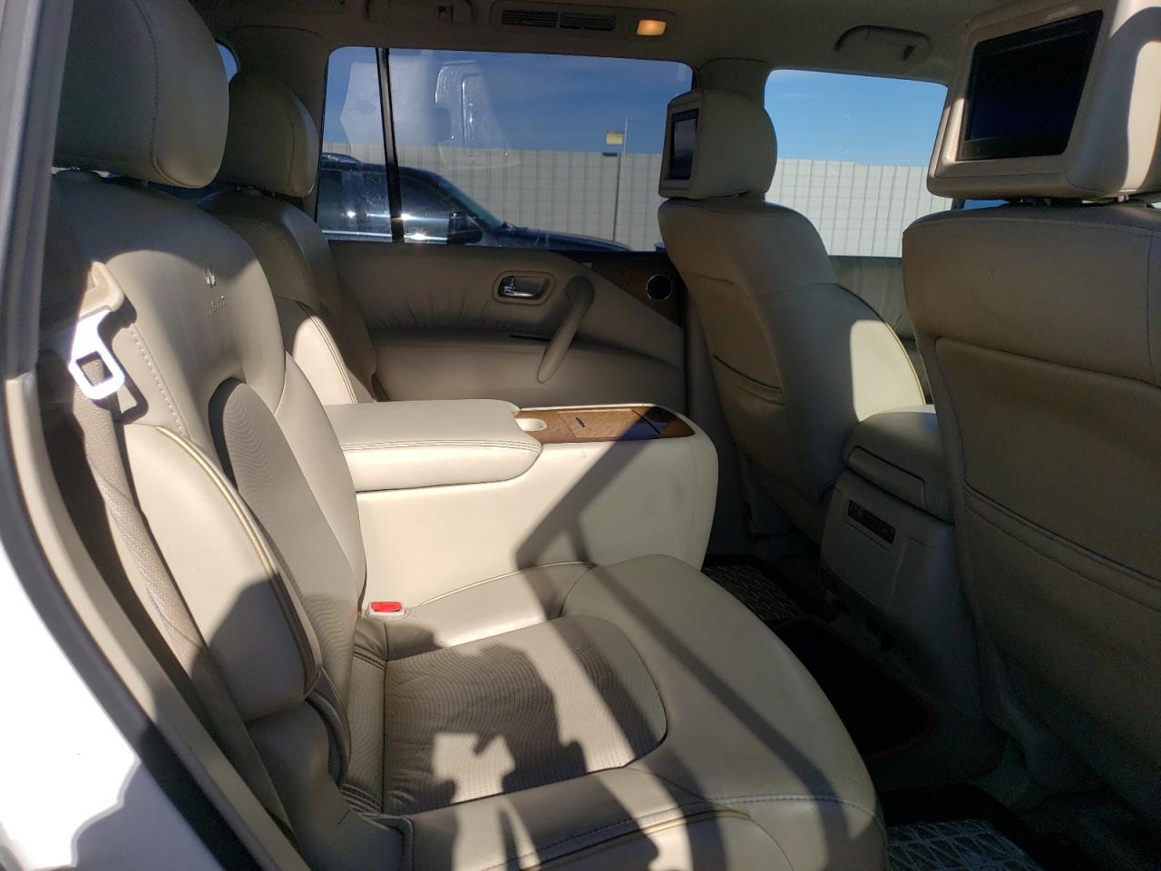 Photo 10 VIN: JN8AZ2NE3B9004749 - INFINITI QX56 