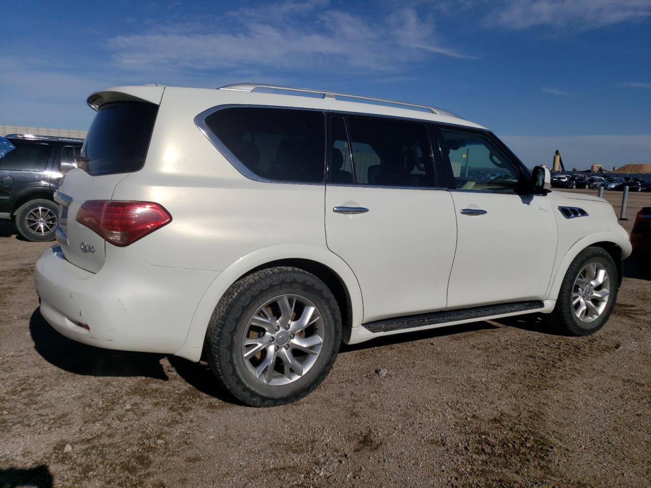 Photo 2 VIN: JN8AZ2NE3B9004749 - INFINITI QX56 