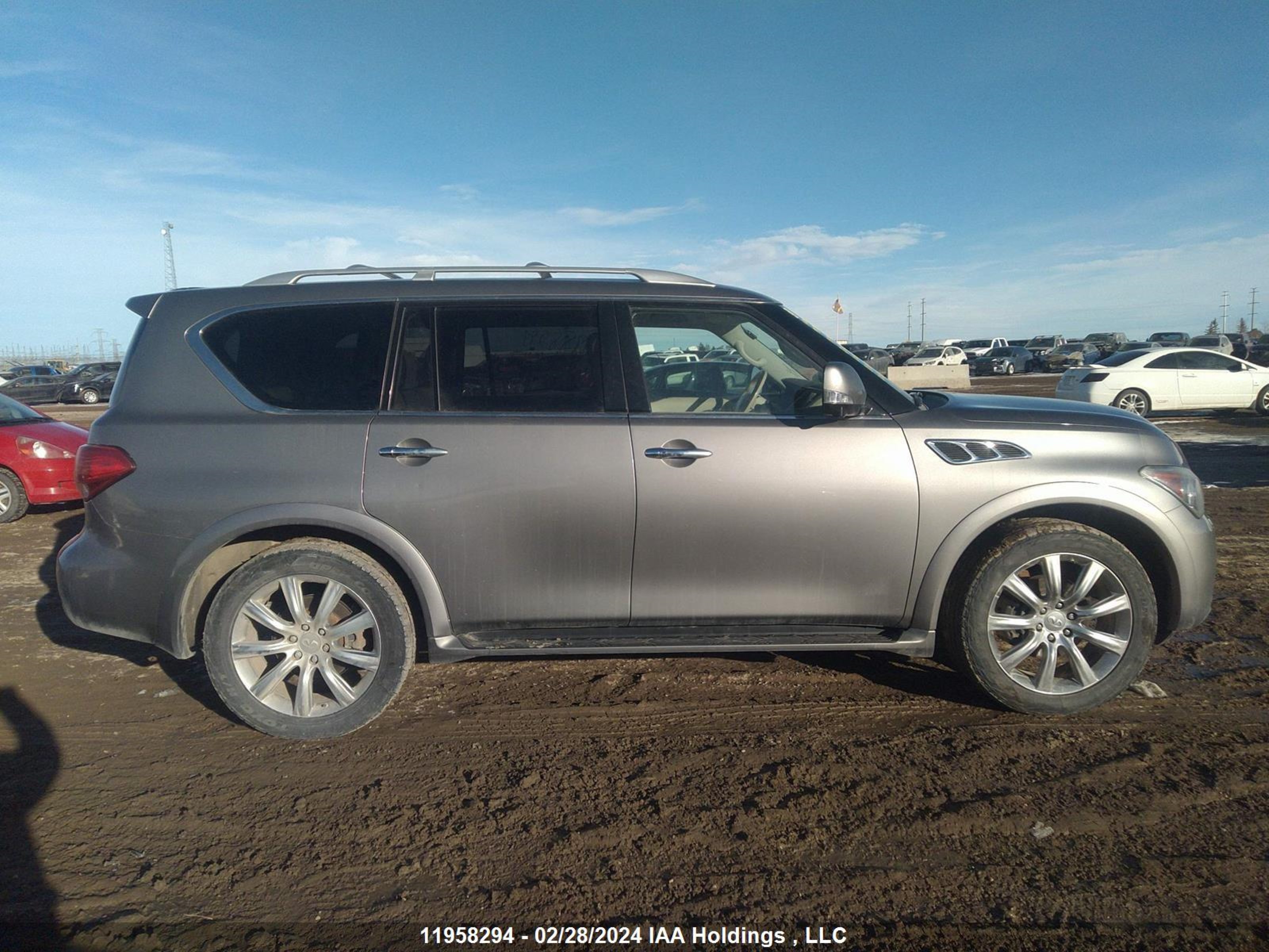 Photo 13 VIN: JN8AZ2NE9E9066693 - INFINITI QX80 