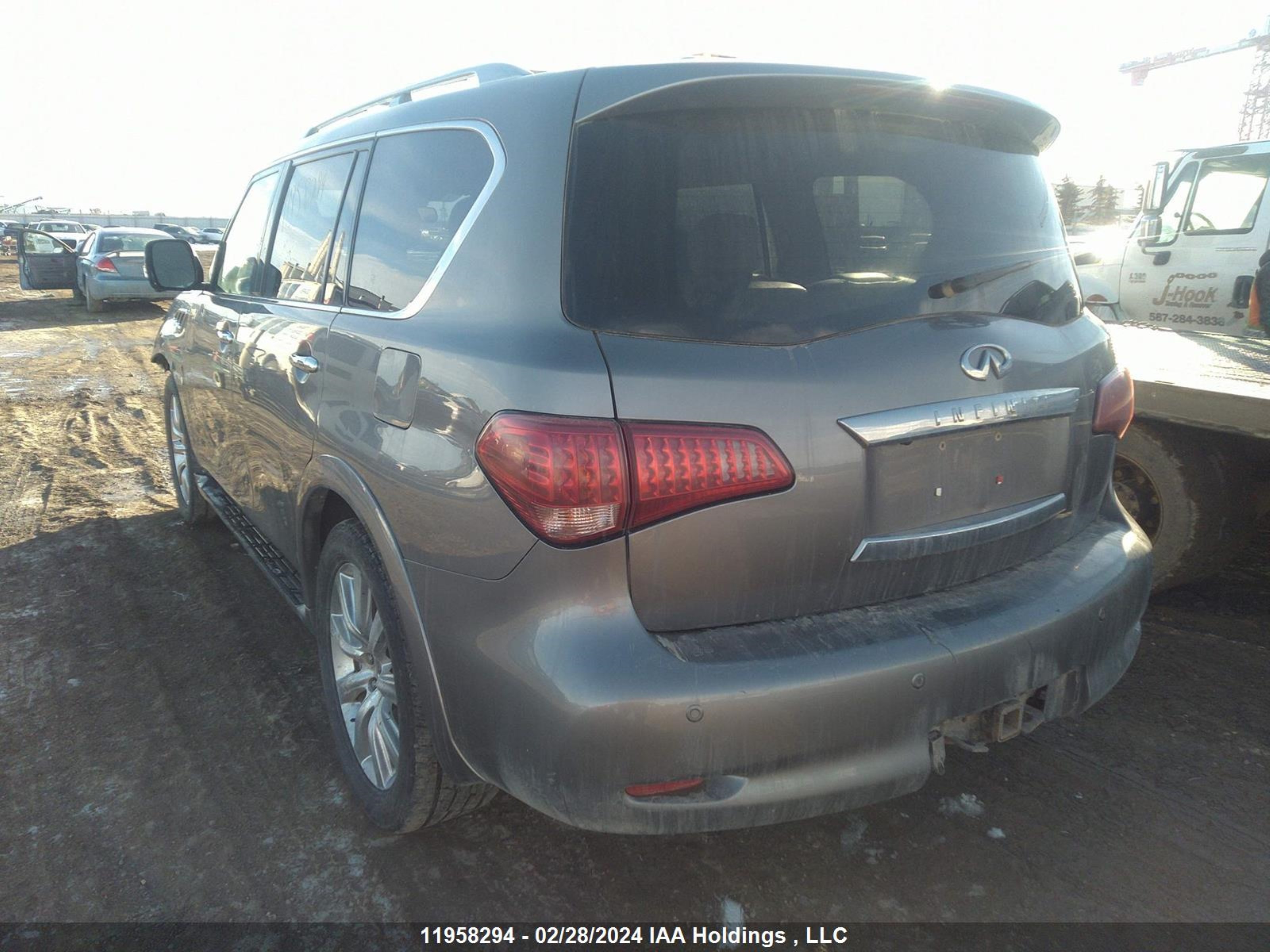 Photo 2 VIN: JN8AZ2NE9E9066693 - INFINITI QX80 