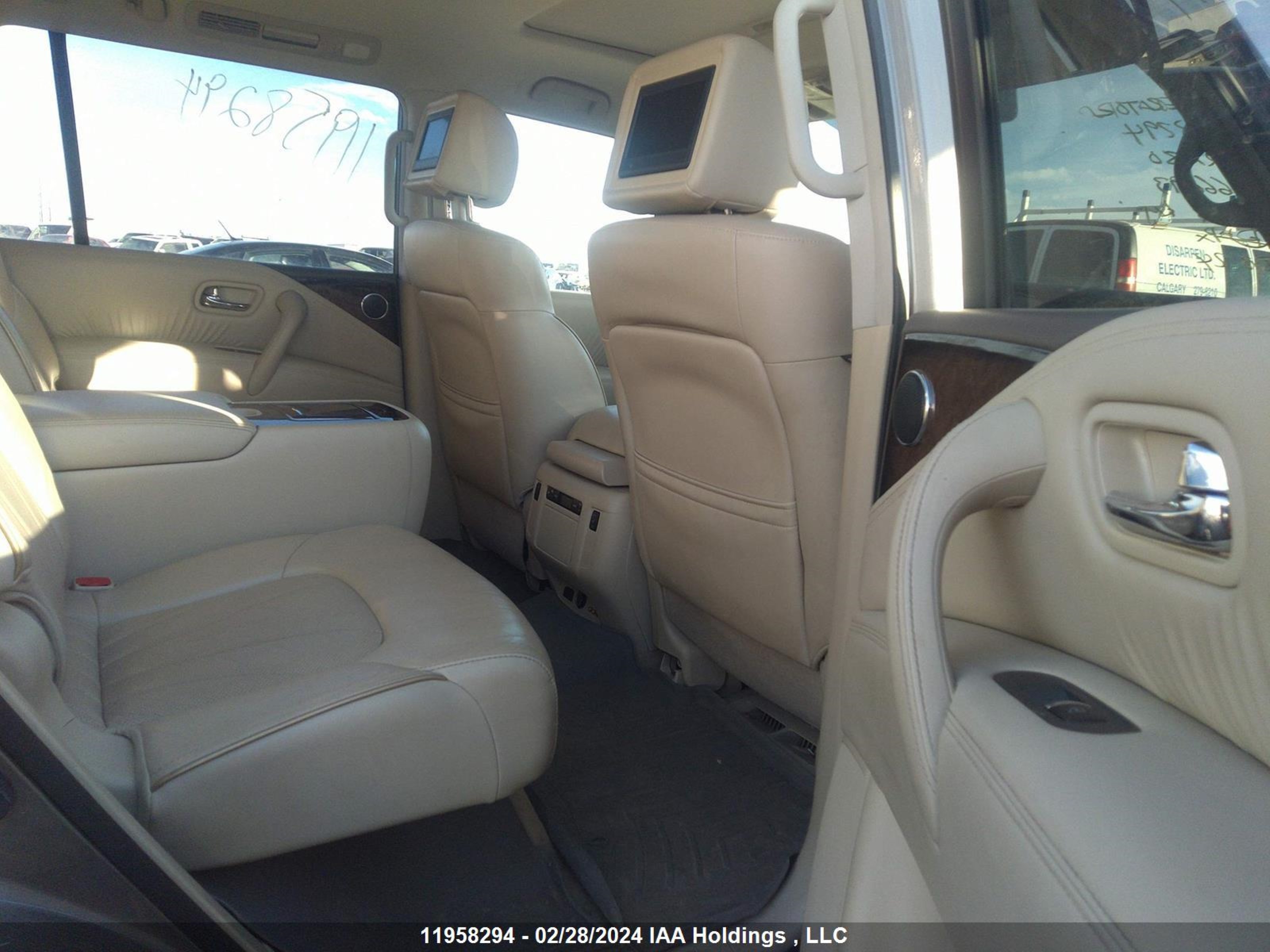 Photo 7 VIN: JN8AZ2NE9E9066693 - INFINITI QX80 