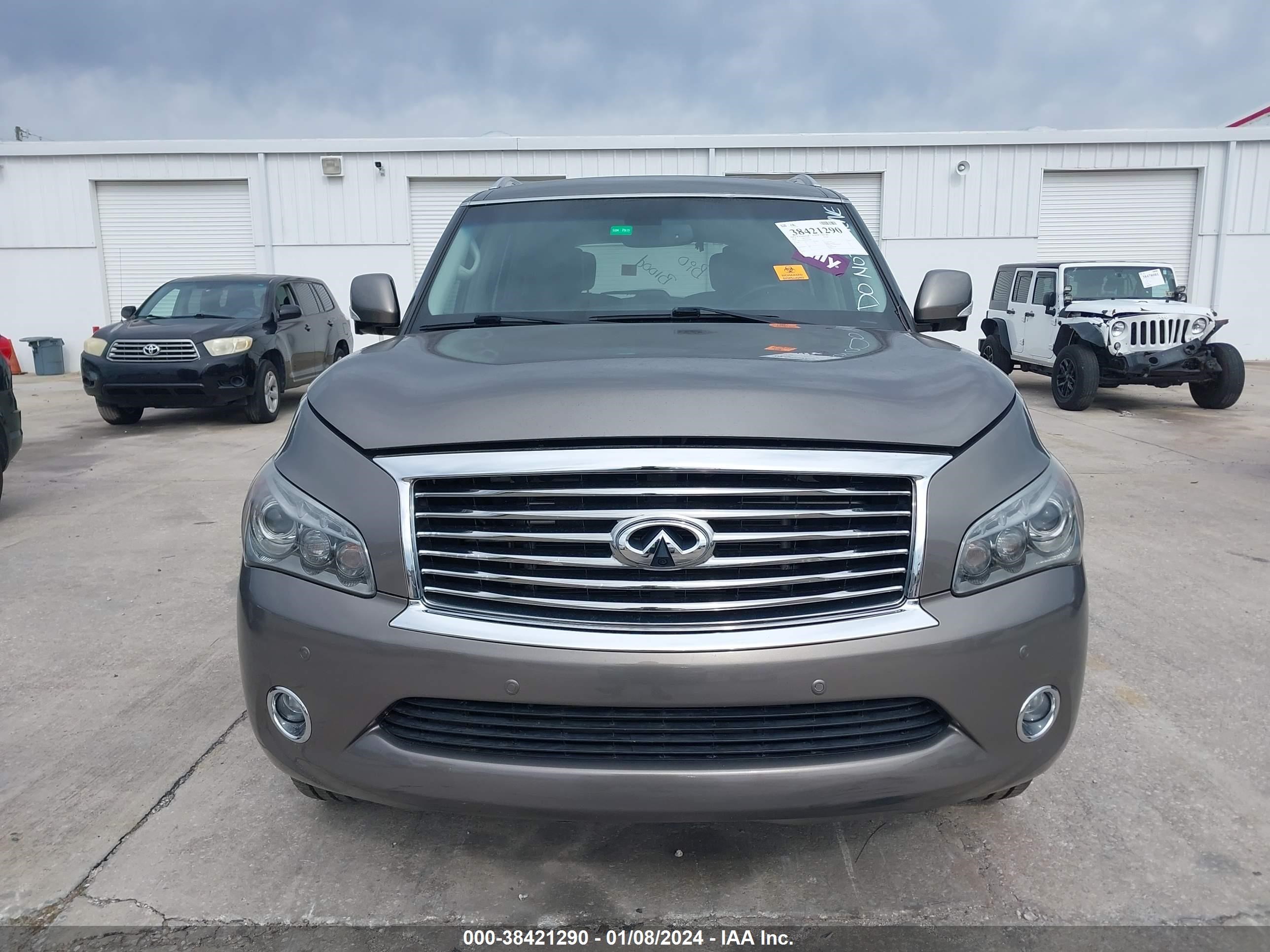 Photo 11 VIN: JN8AZ2NF9E9553000 - INFINITI QX80 