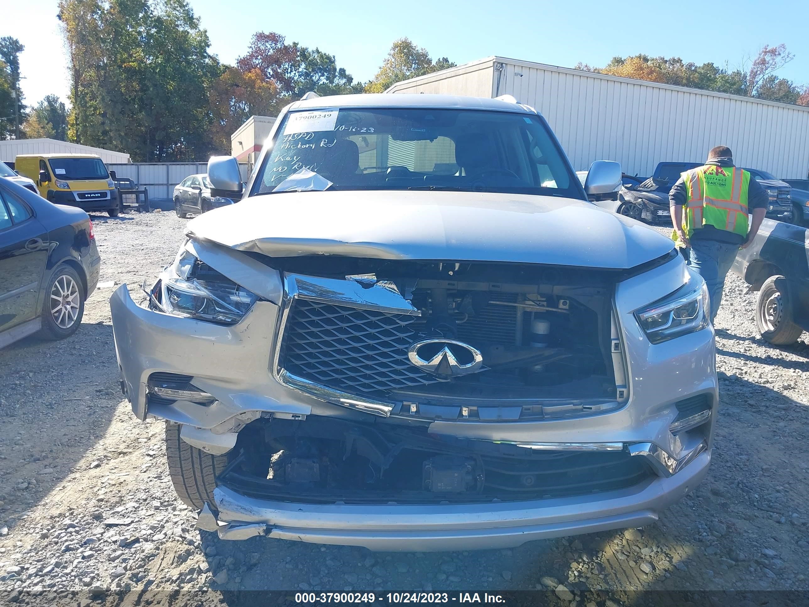 Photo 11 VIN: JN8AZ2NF9L9704687 - INFINITI QX80 