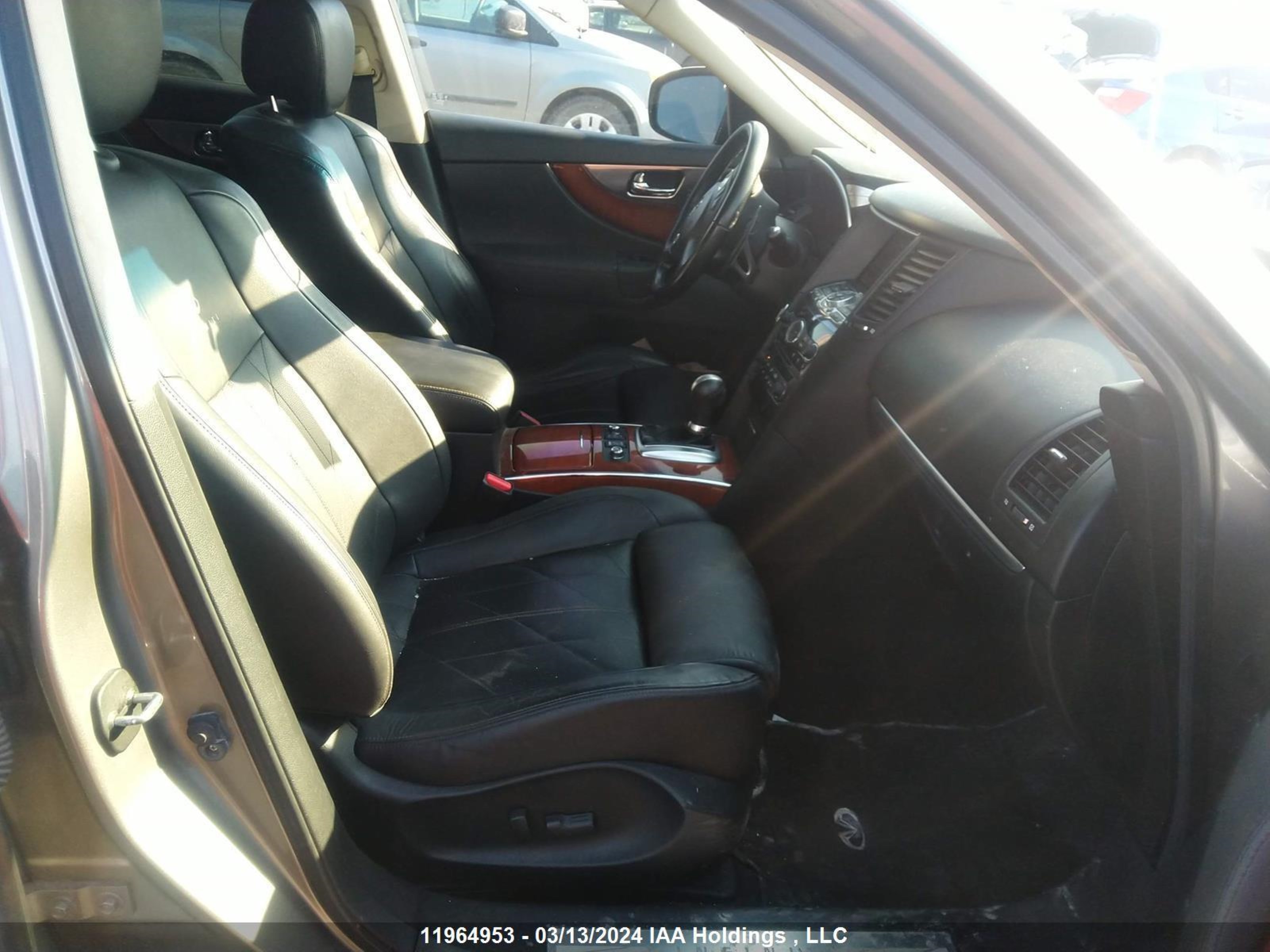 Photo 4 VIN: JN8BS1MW8AM830330 - INFINITI FX 