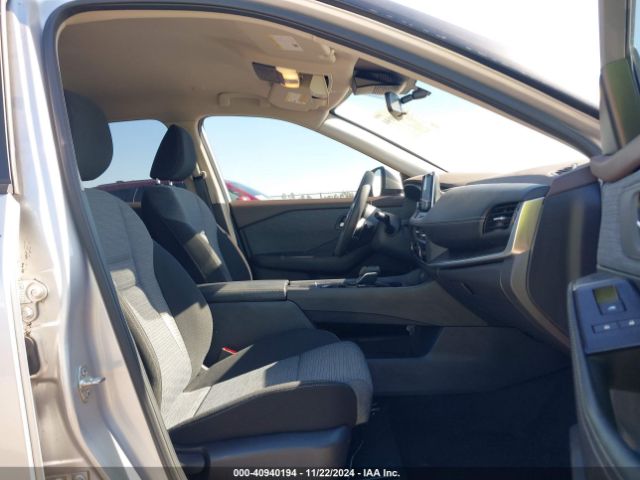 Photo 4 VIN: JN8BT3BA0PW404029 - NISSAN ROGUE 