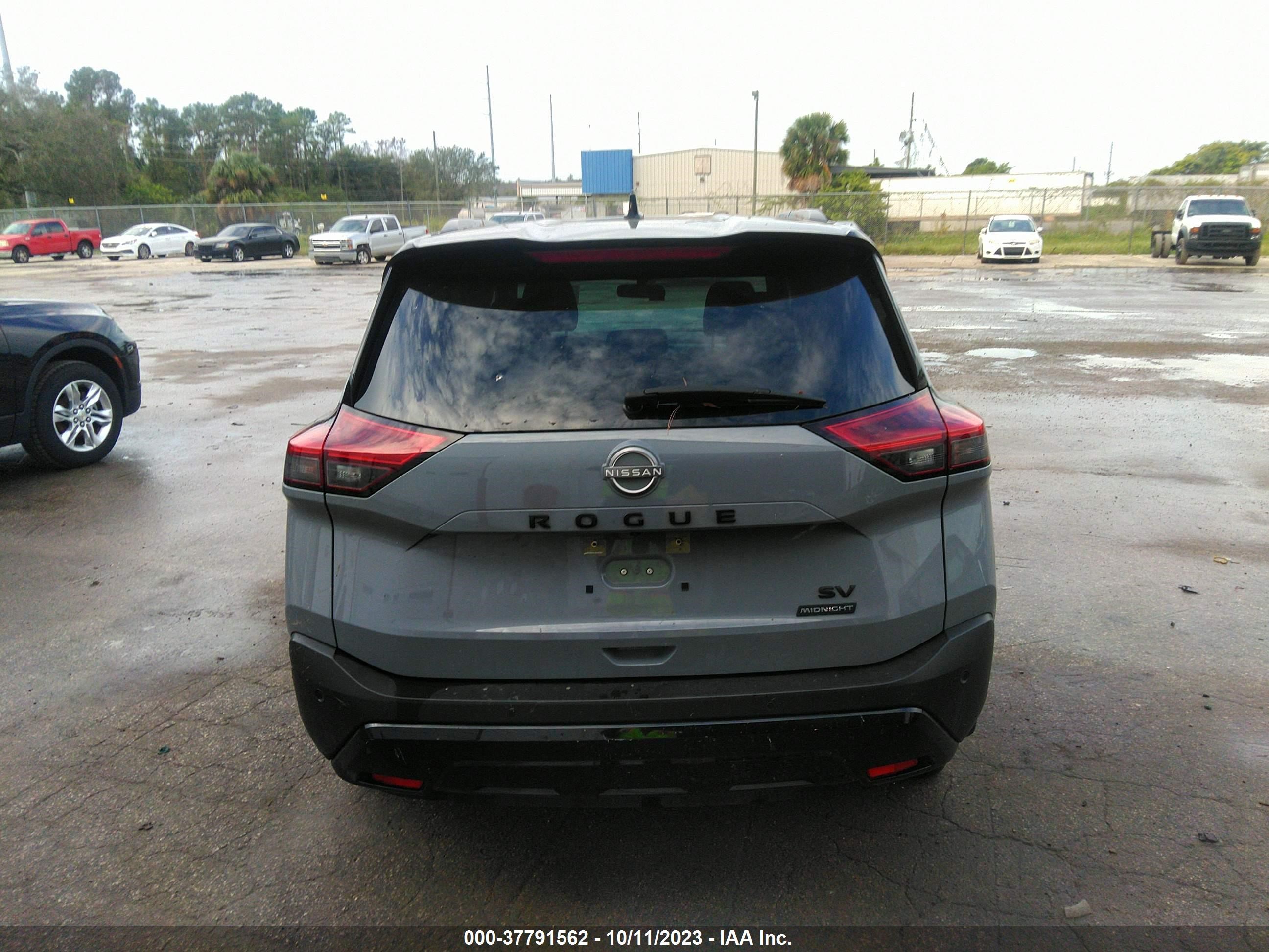 Photo 15 VIN: JN8BT3BA2PW005624 - NISSAN ROGUE 