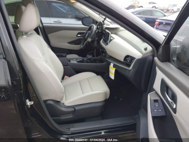 Photo 4 VIN: JN8BT3BA4PW419438 - NISSAN ROGUE 