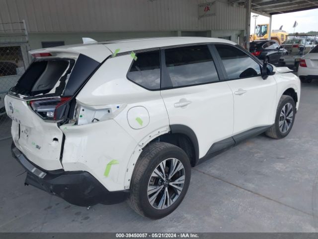 Photo 3 VIN: JN8BT3BA7PW416811 - NISSAN ROGUE 