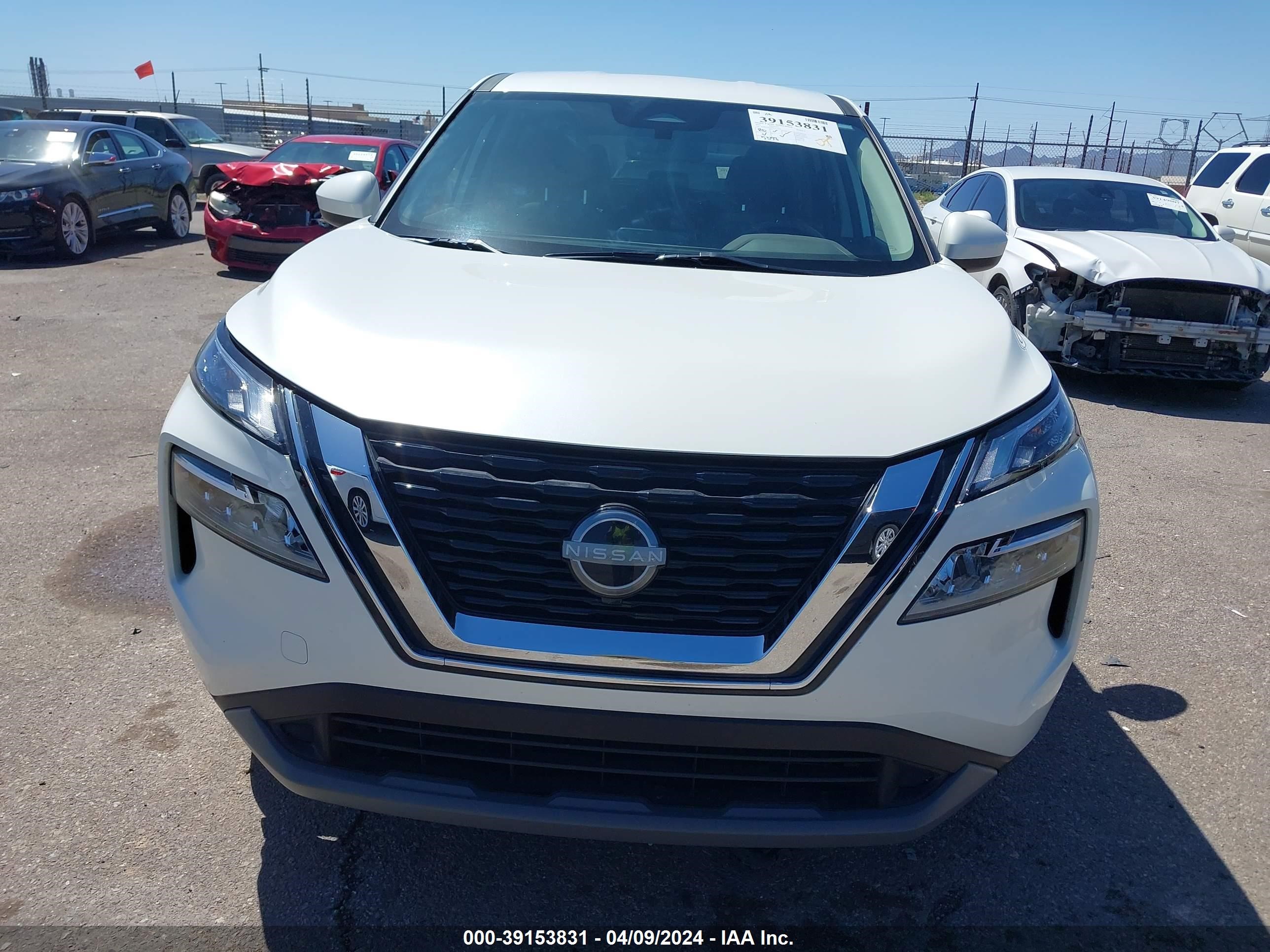 Photo 12 VIN: JN8BT3BA9PW431424 - NISSAN ROGUE 