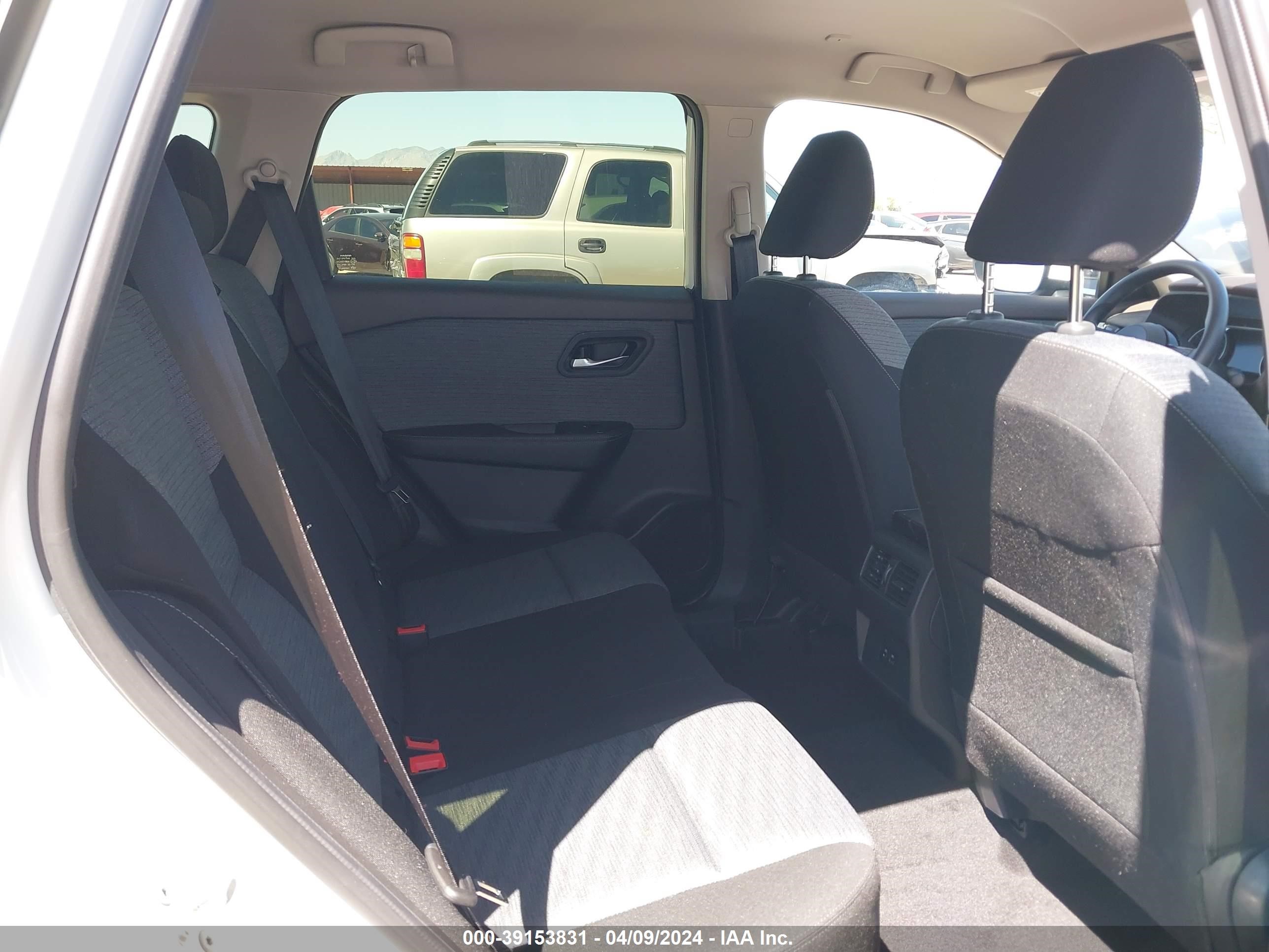 Photo 7 VIN: JN8BT3BA9PW431424 - NISSAN ROGUE 