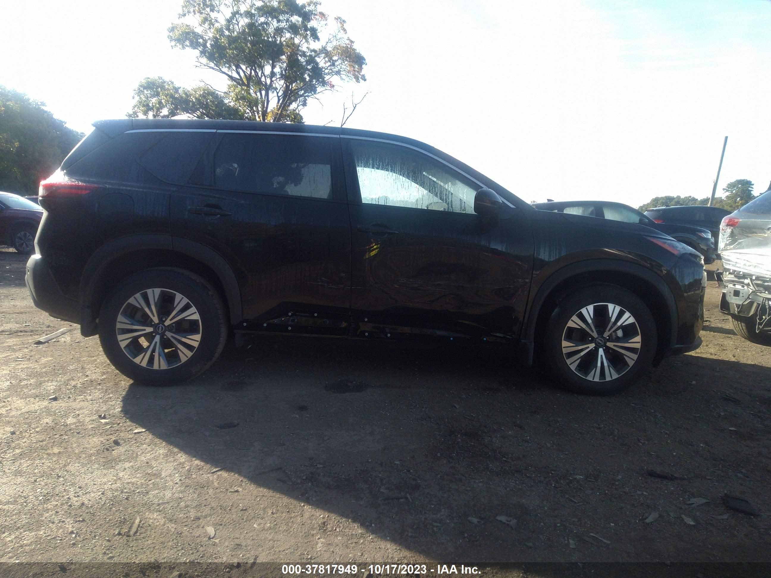 Photo 12 VIN: JN8BT3BB0PW460576 - NISSAN ROGUE 