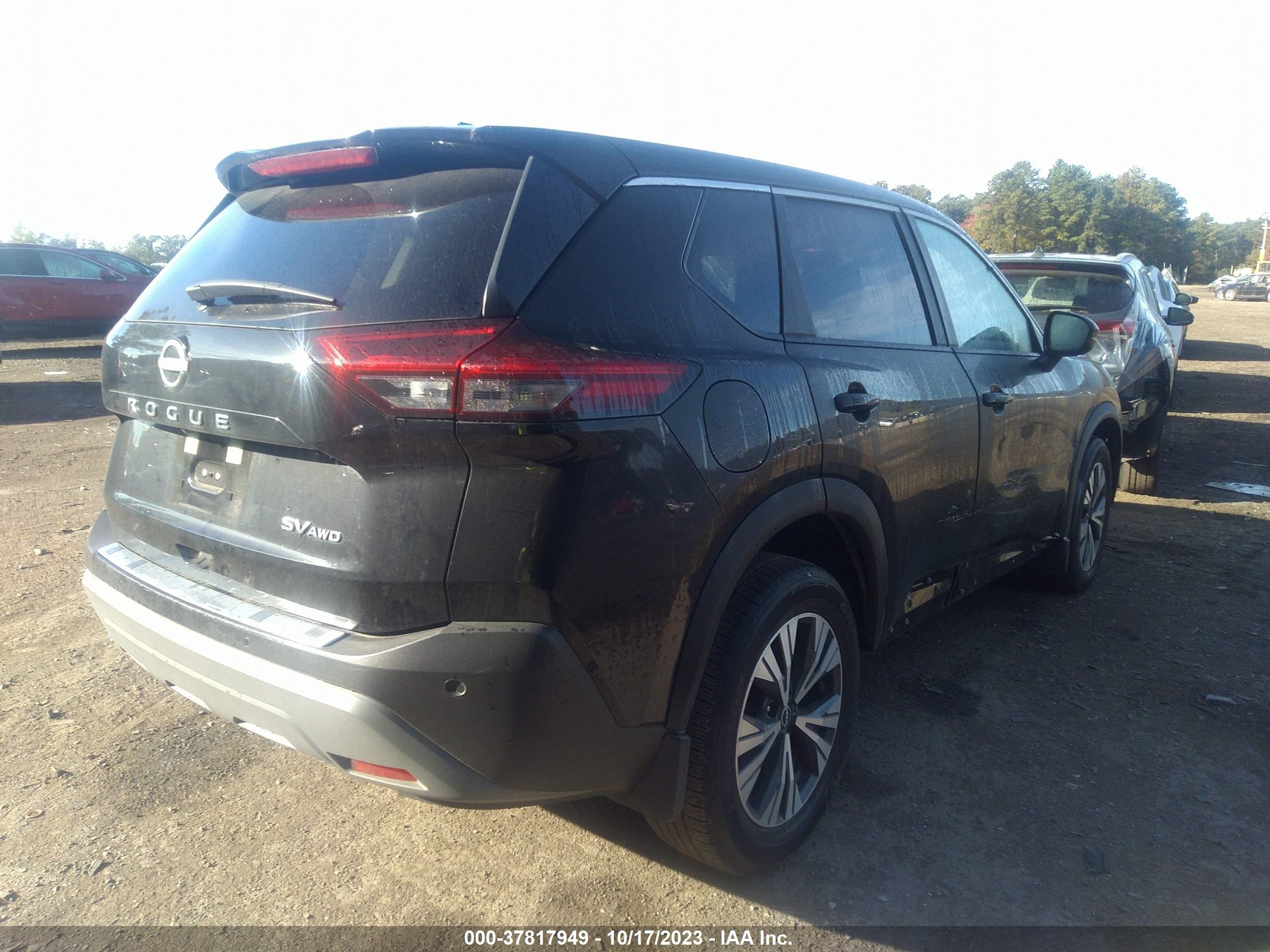 Photo 3 VIN: JN8BT3BB0PW460576 - NISSAN ROGUE 