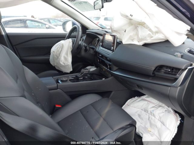 Photo 4 VIN: JN8BT3BB1RW438797 - NISSAN ROGUE 