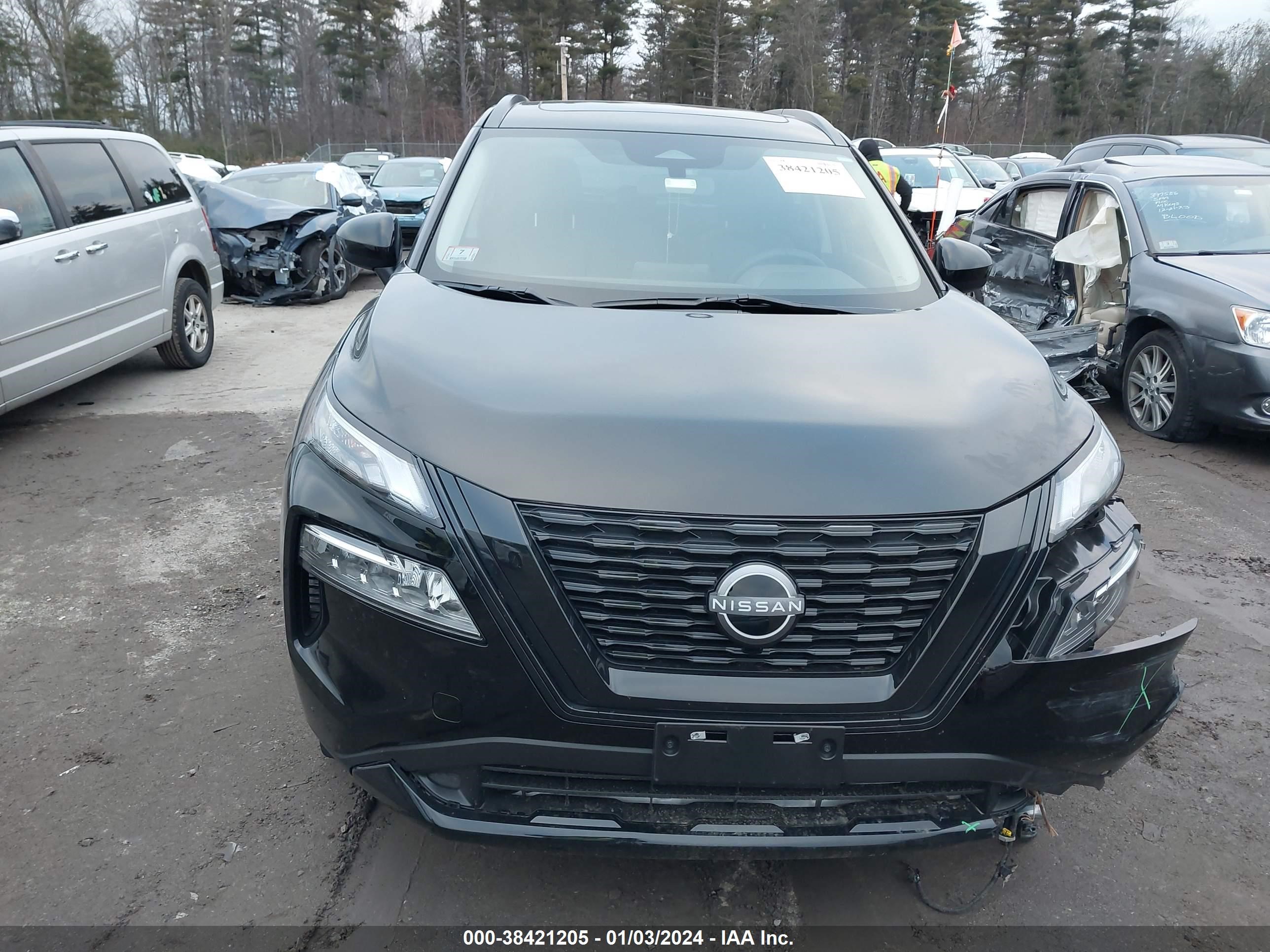 Photo 11 VIN: JN8BT3BB3PW203377 - NISSAN ROGUE 