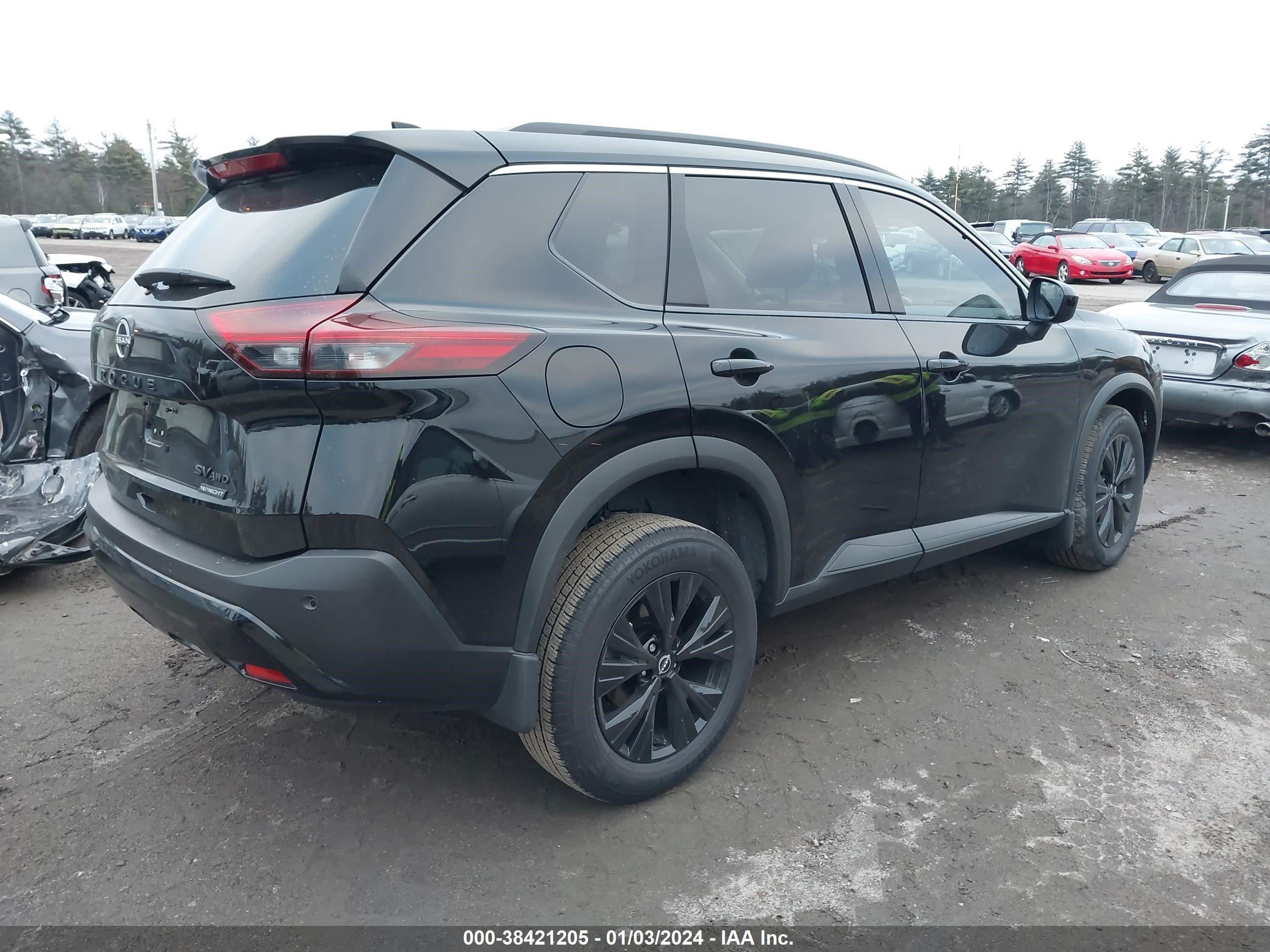 Photo 3 VIN: JN8BT3BB3PW203377 - NISSAN ROGUE 