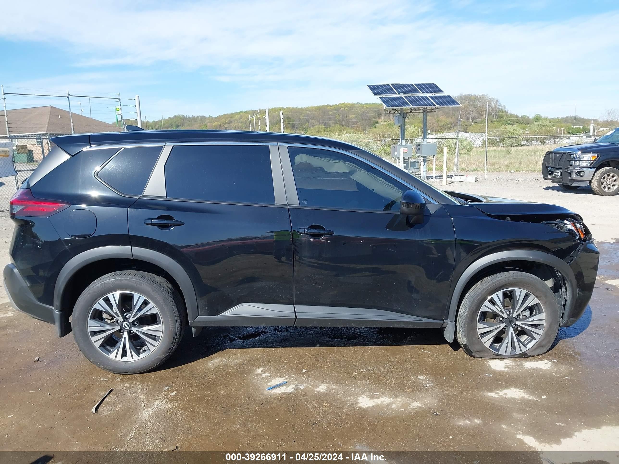 Photo 12 VIN: JN8BT3BB5PW191846 - NISSAN ROGUE 