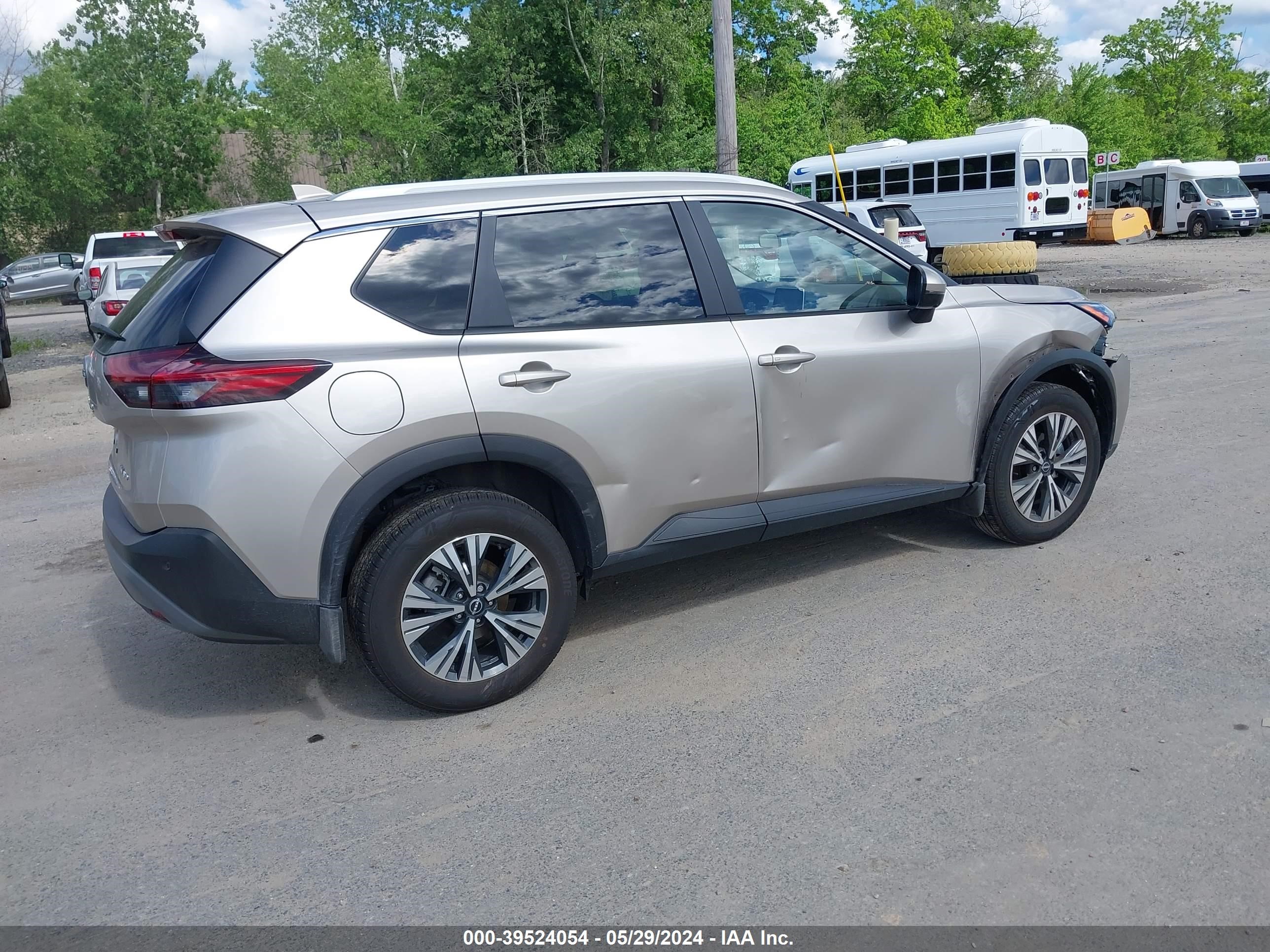 Photo 3 VIN: JN8BT3BB6PW223302 - NISSAN ROGUE 