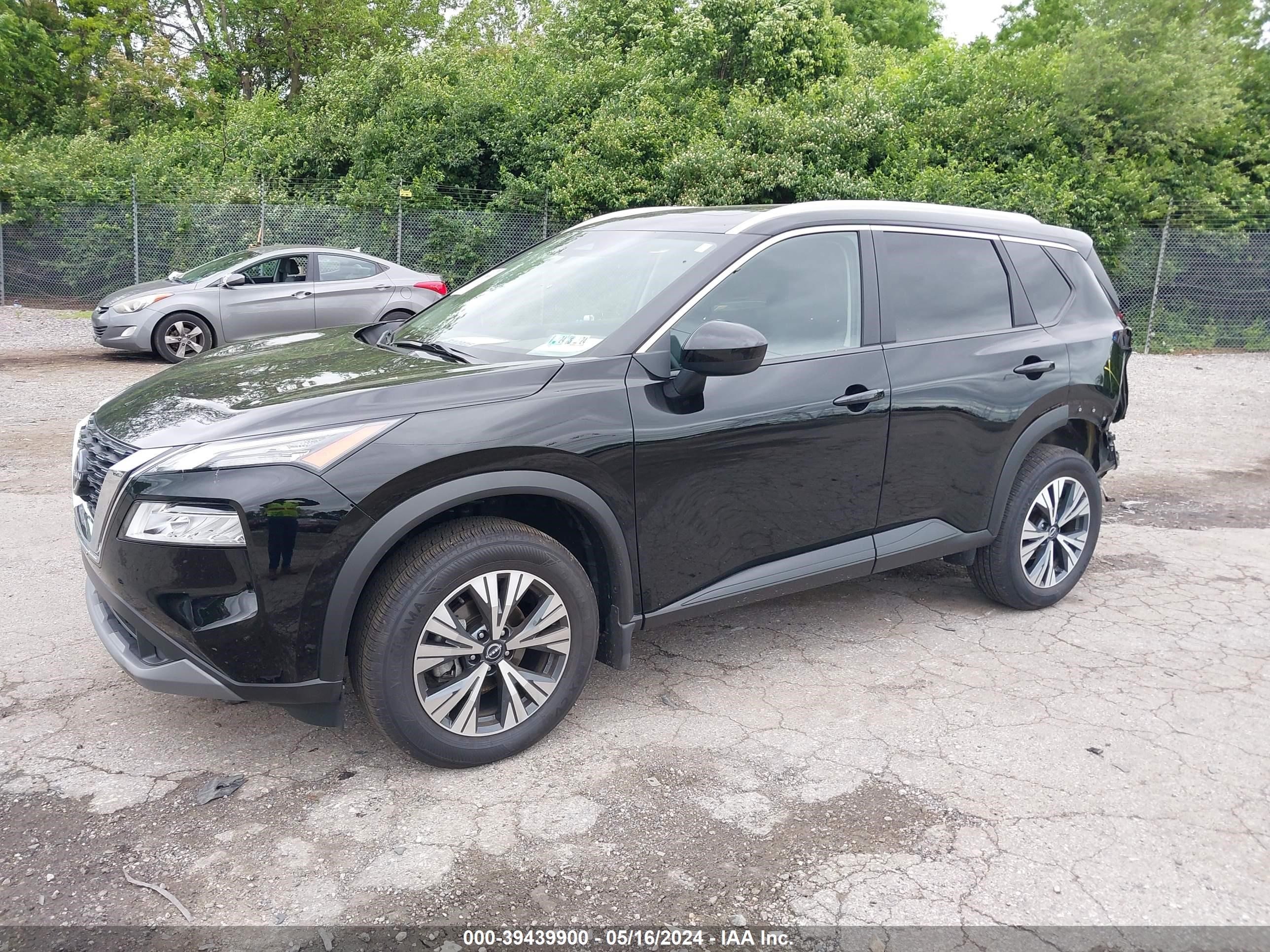 Photo 1 VIN: JN8BT3BB6PW476863 - NISSAN ROGUE 