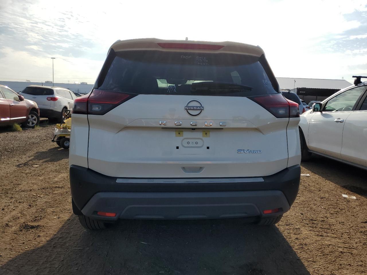 Photo 5 VIN: JN8BT3BB7PW459697 - NISSAN ROGUE 