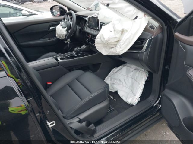 Photo 4 VIN: JN8BT3BB8PW208588 - NISSAN ROGUE 