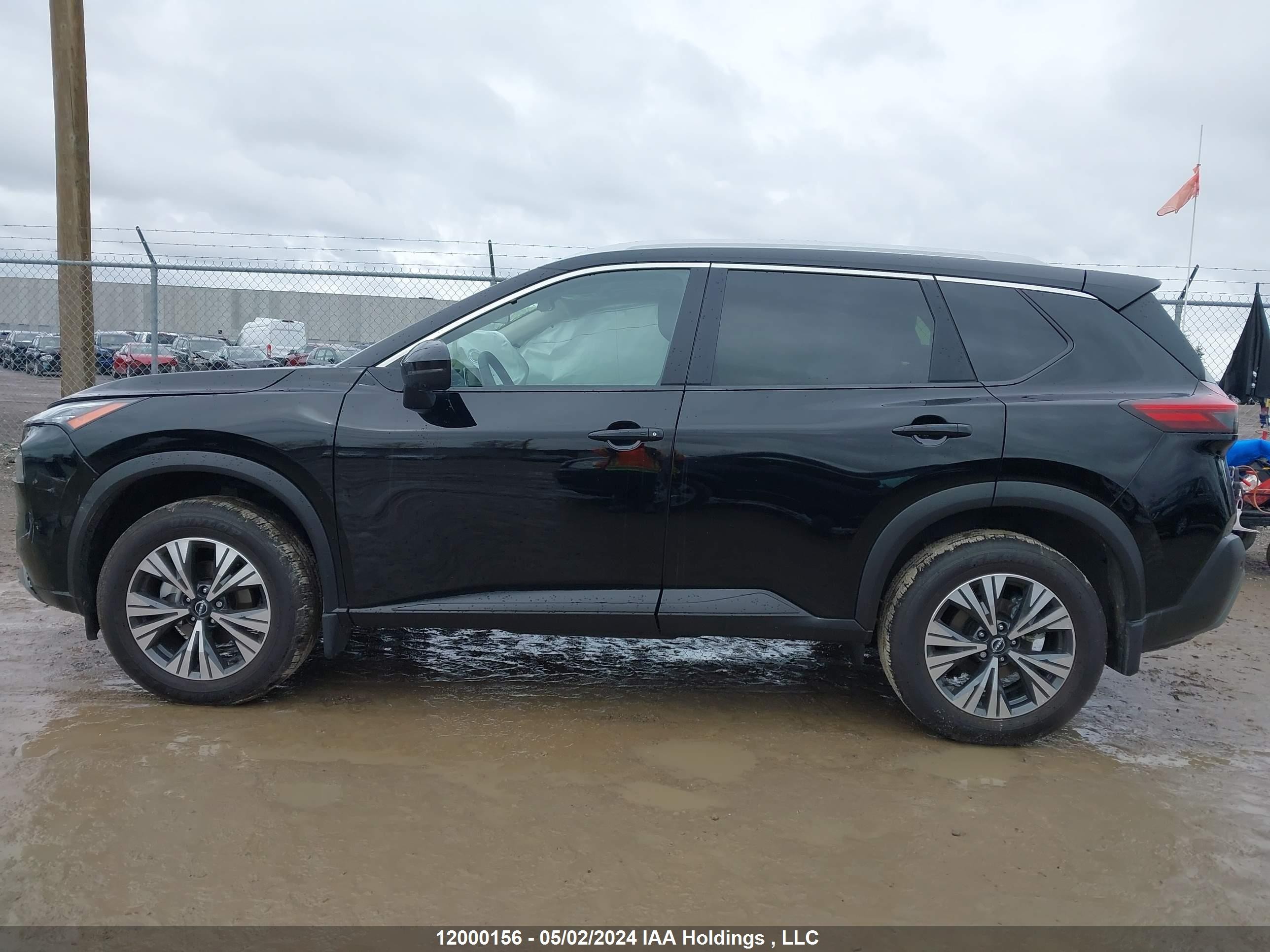 Photo 13 VIN: JN8BT3BBXPW214800 - NISSAN ROGUE 