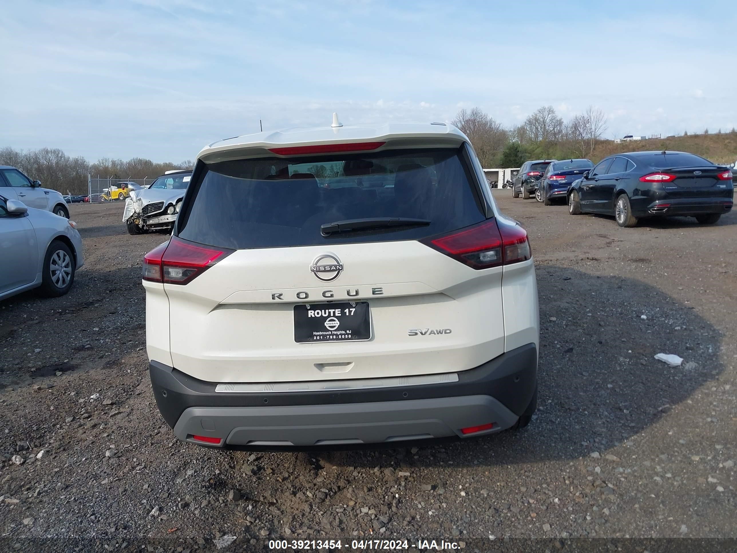 Photo 15 VIN: JN8BT3BBXPW358766 - NISSAN ROGUE 