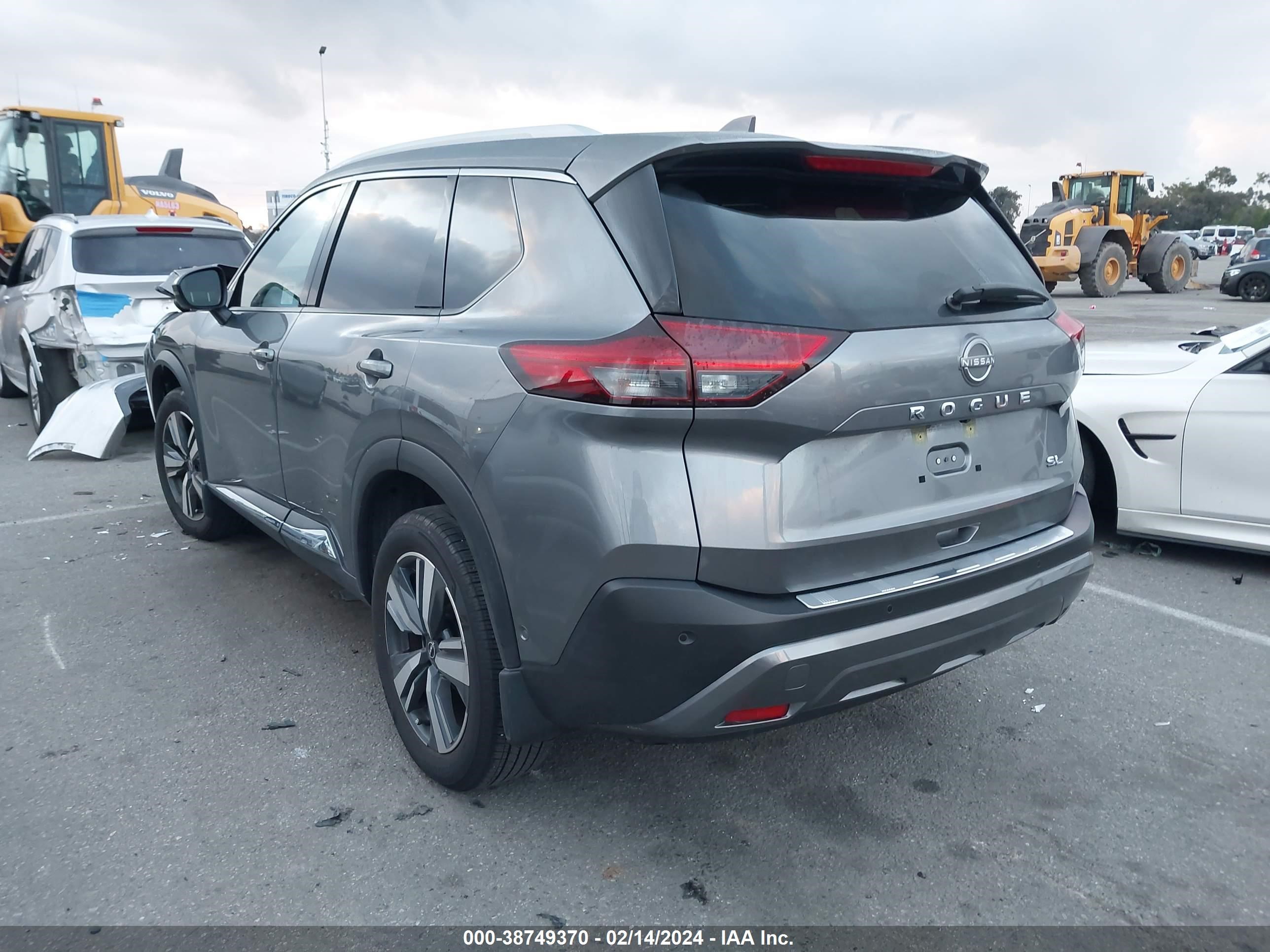 Photo 2 VIN: JN8BT3CA3PW411247 - NISSAN ROGUE 