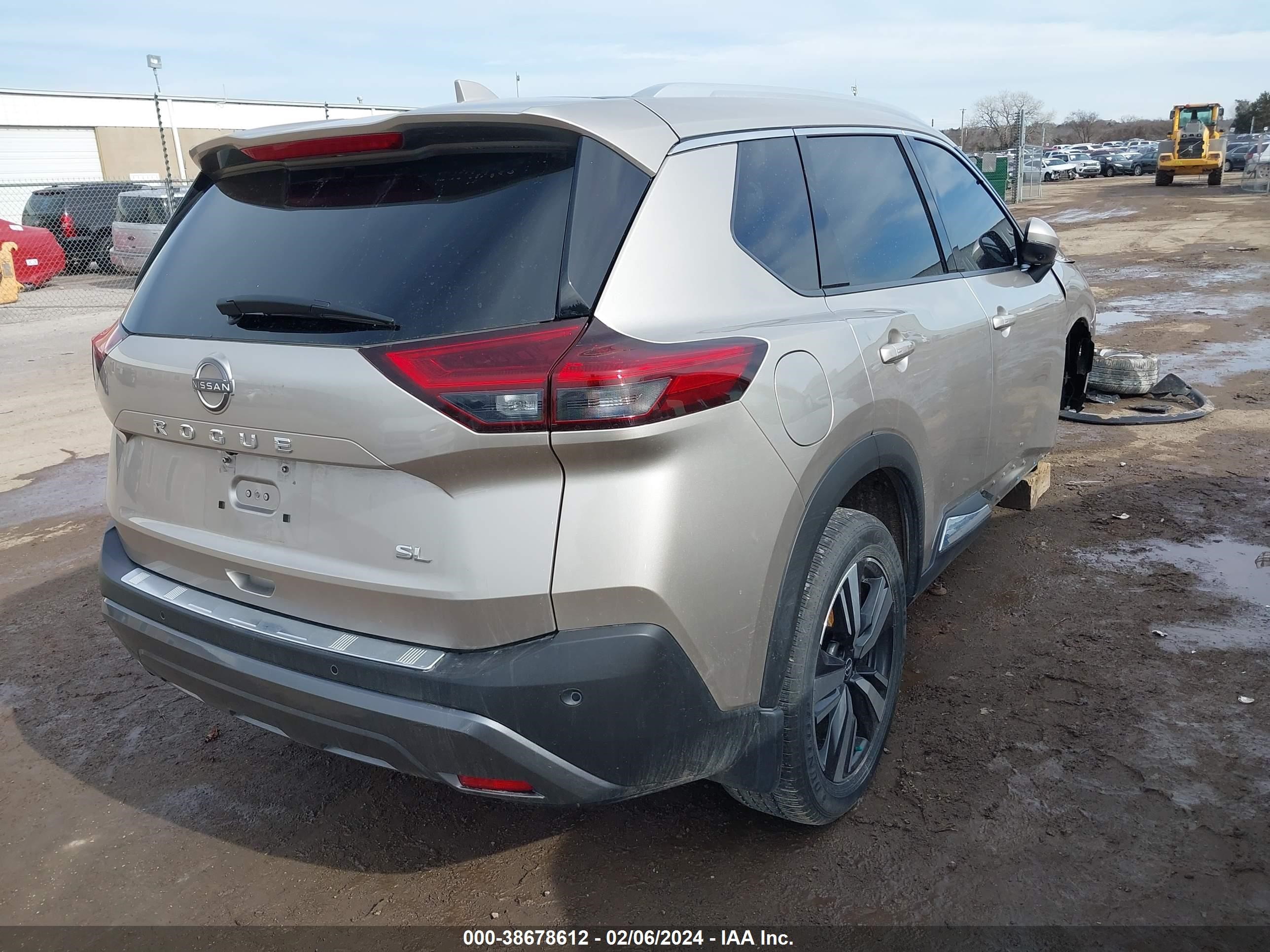 Photo 3 VIN: JN8BT3CA5NW042274 - NISSAN ROGUE 