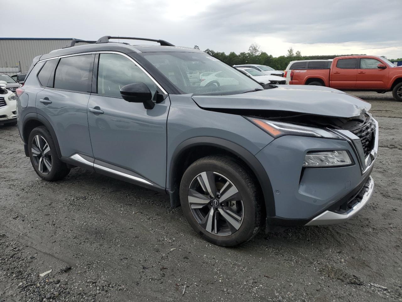 Photo 3 VIN: JN8BT3DDXPW303314 - NISSAN ROGUE 