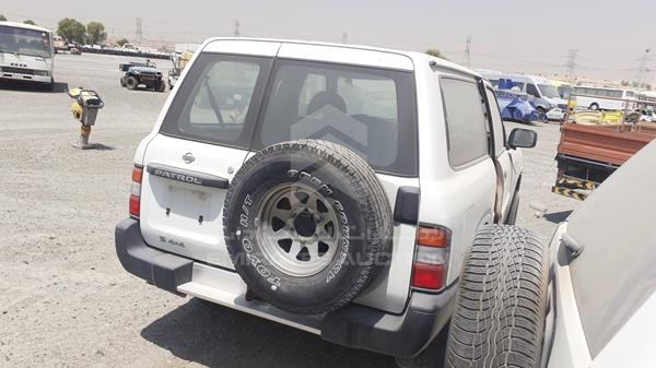 Photo 8 VIN: JN8BY14Y8YX430941 - NISSAN PATROL 