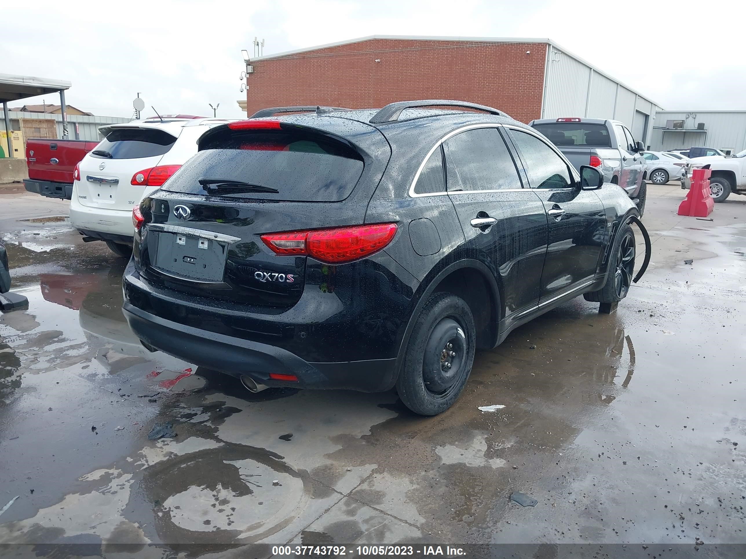 Photo 3 VIN: JN8CS1MU2GM130265 - INFINITI QX70 